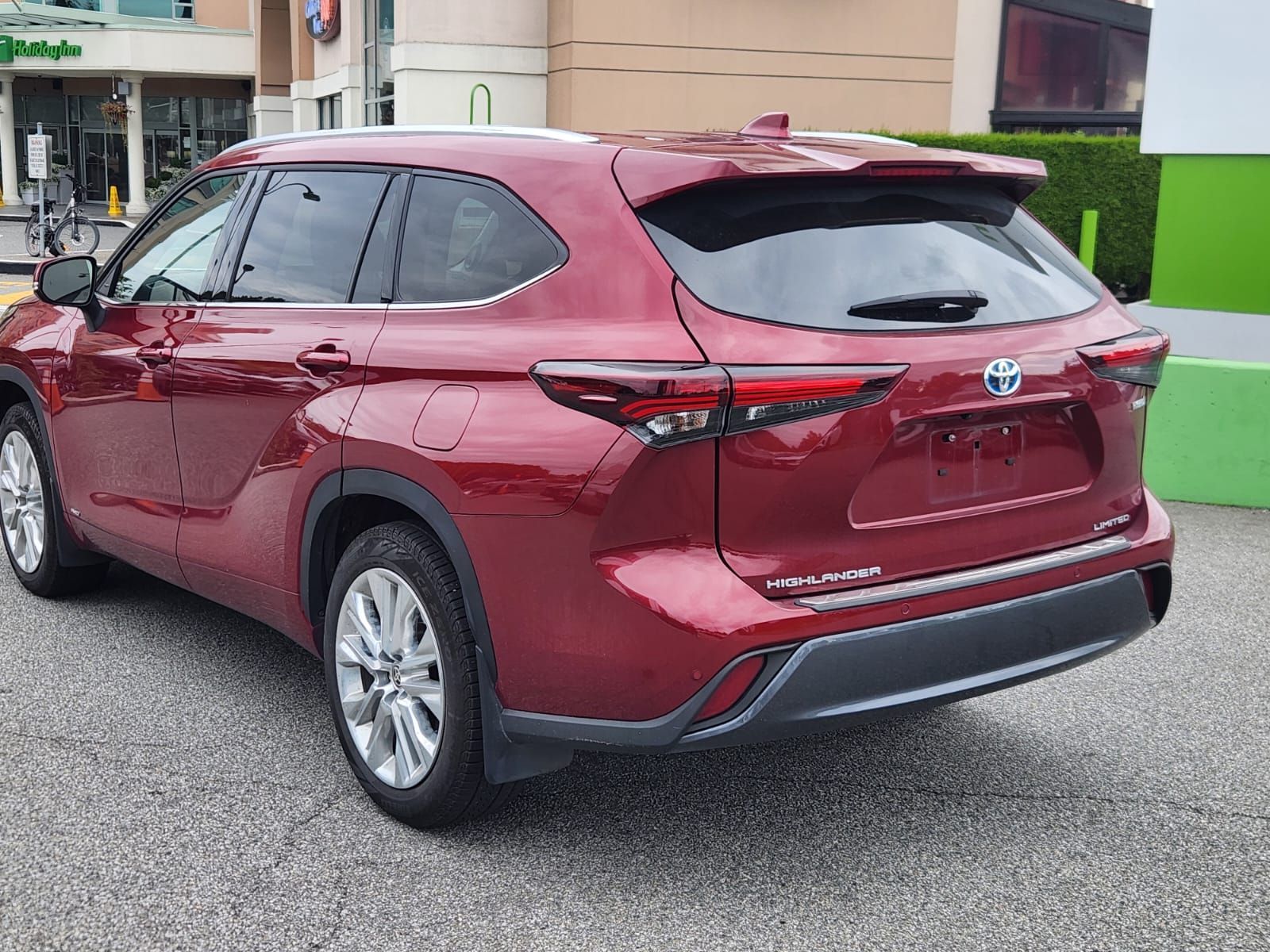 2024 Toyota Highlander in Richmond, British Columbia