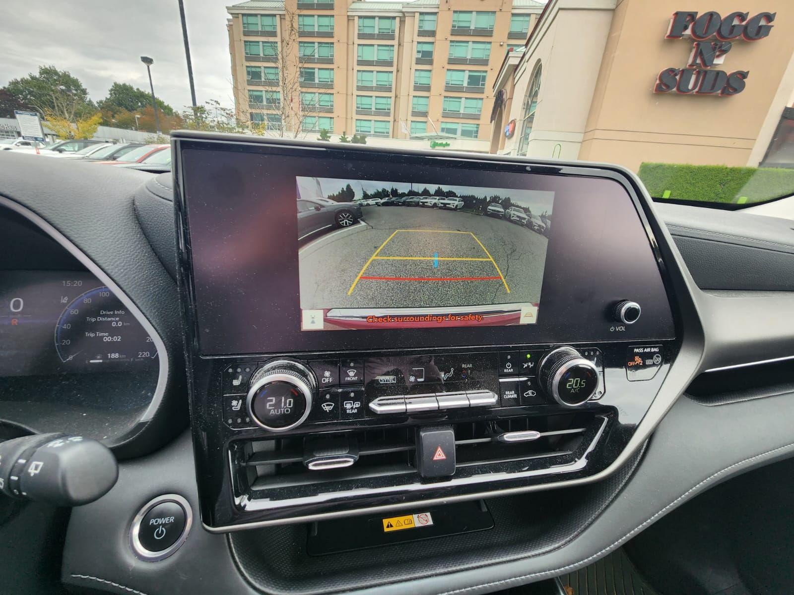 2024 Toyota Highlander in Richmond, British Columbia