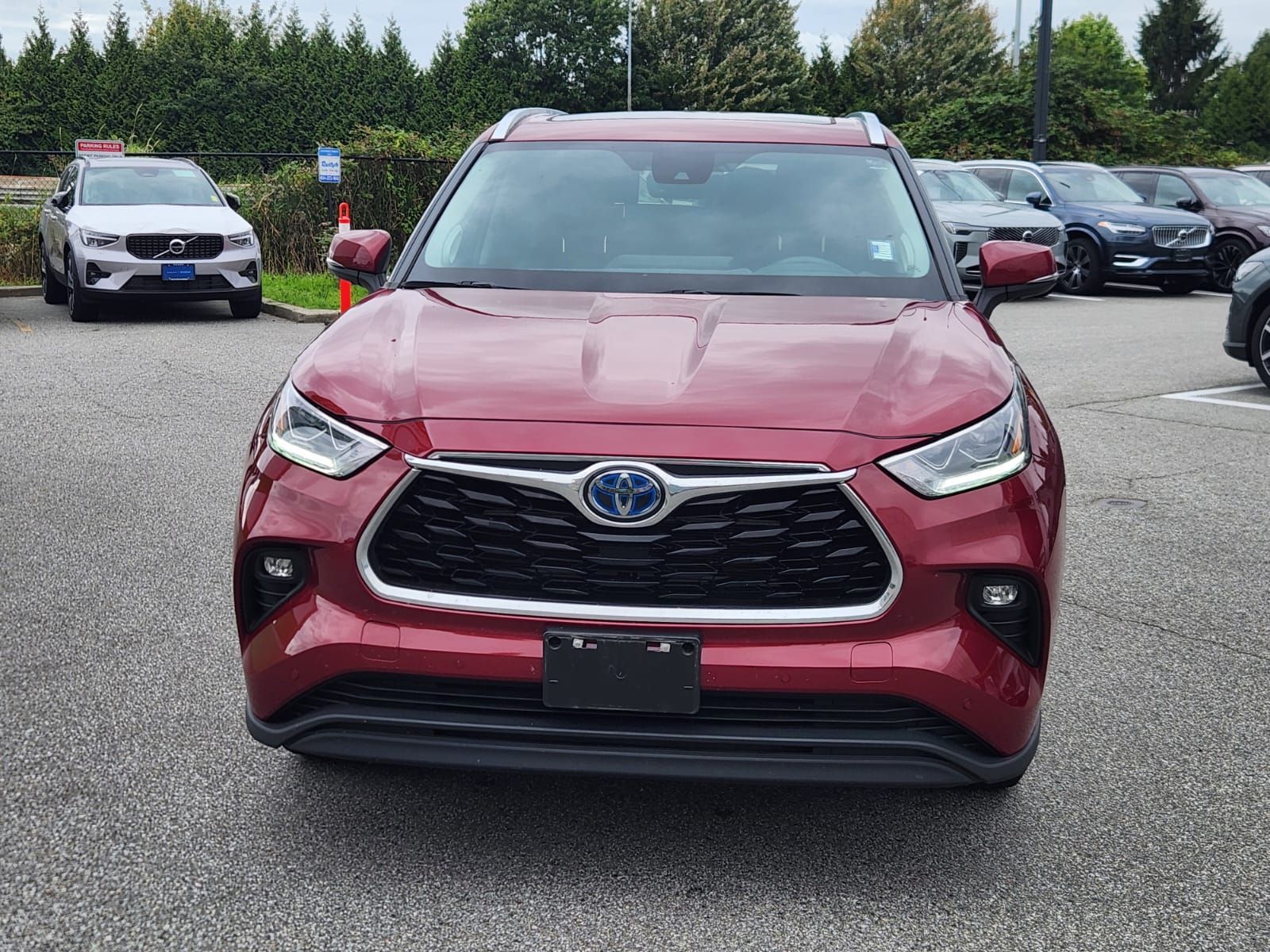 2024 Toyota Highlander in Richmond, British Columbia