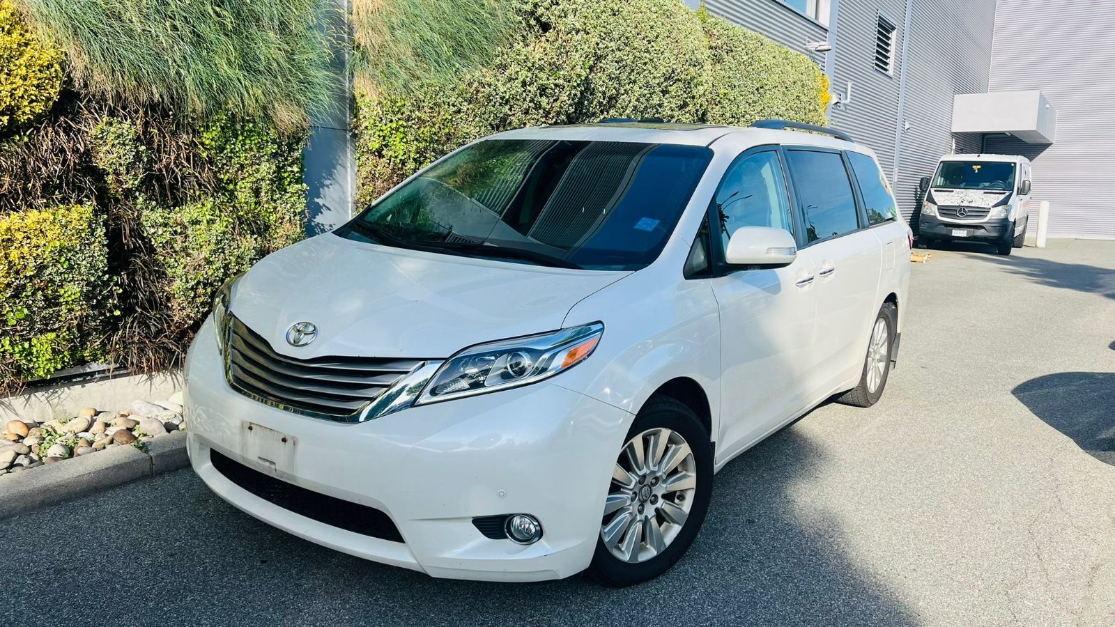 Southside Nissan | 2015 Toyota Sienna XLE AWD 7-Pass V6 6A