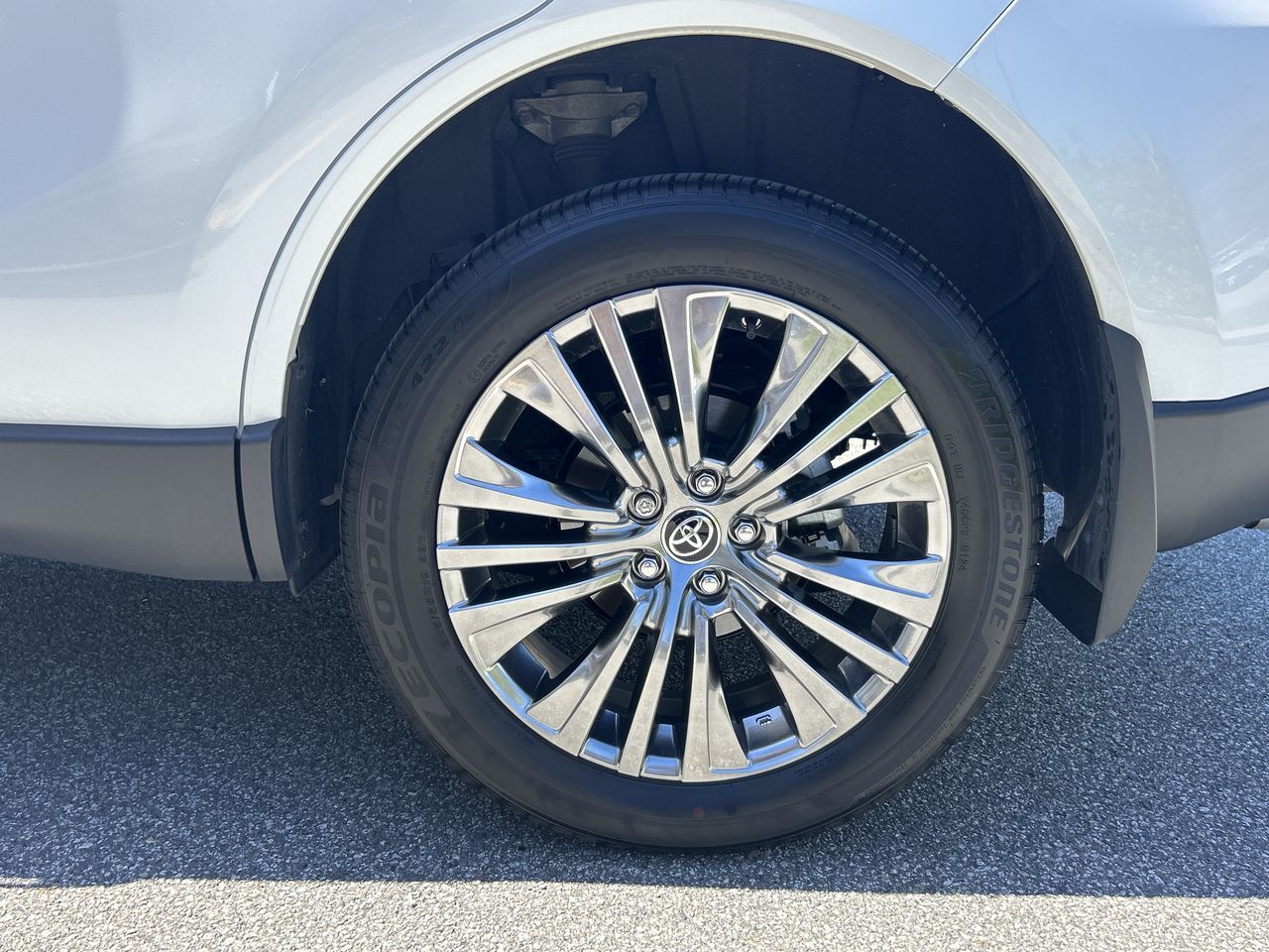 2024 Toyota VENZA HYBRID in Richmond, British Columbia