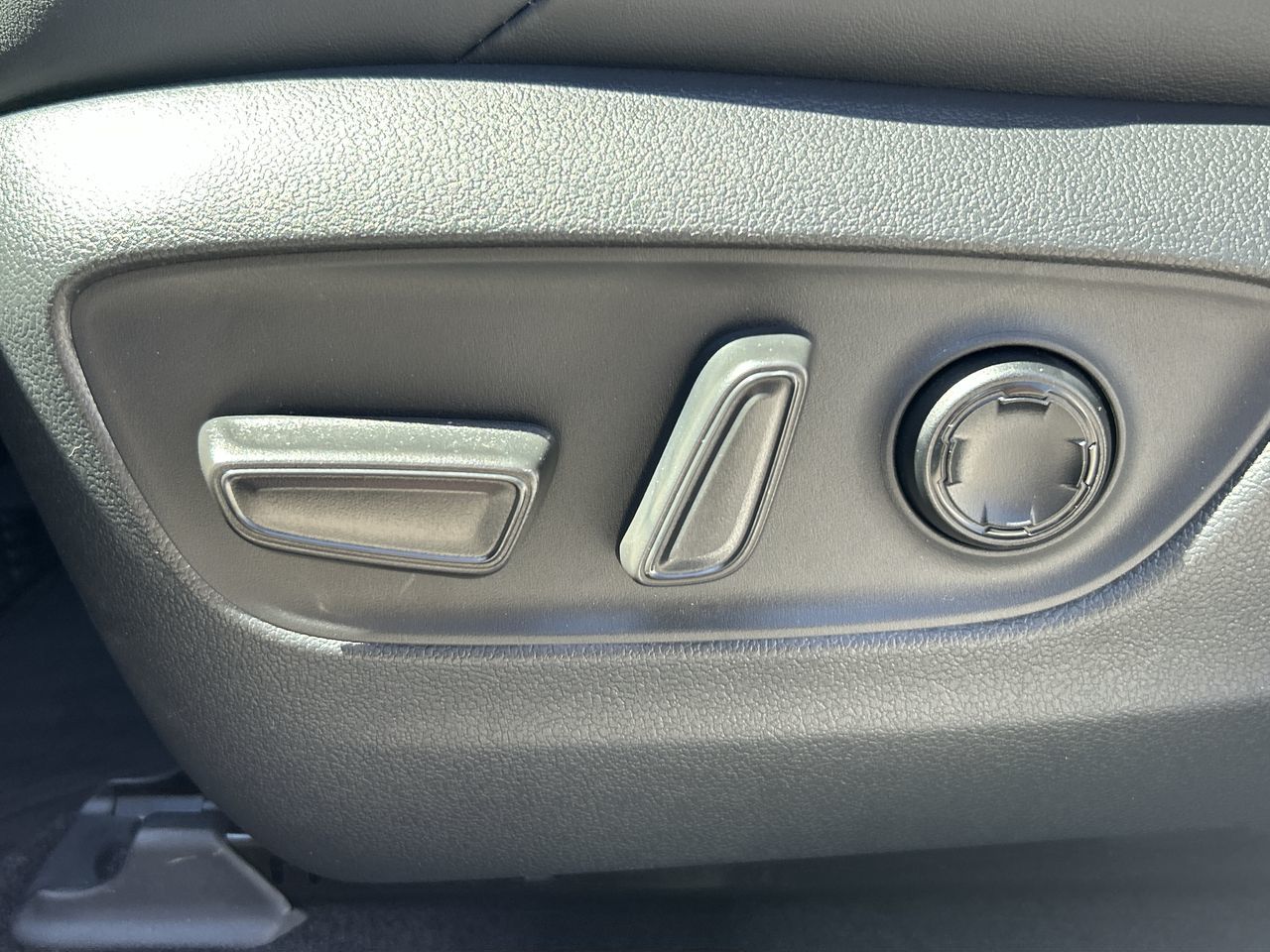 2024 Toyota VENZA HYBRID in Richmond, British Columbia