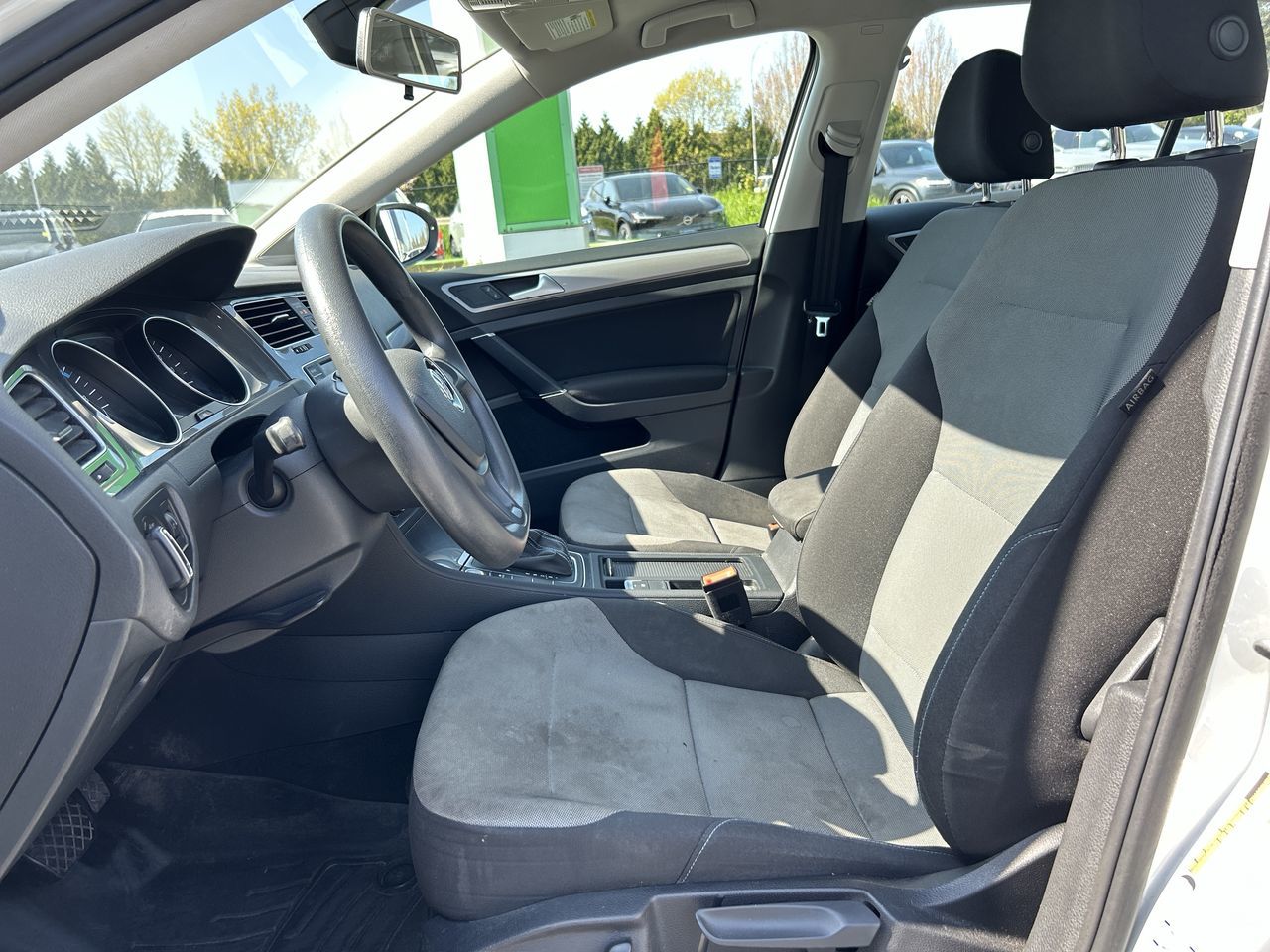 Volkswagen E-Golf  2016 à Richmond, Colombie-Britannique