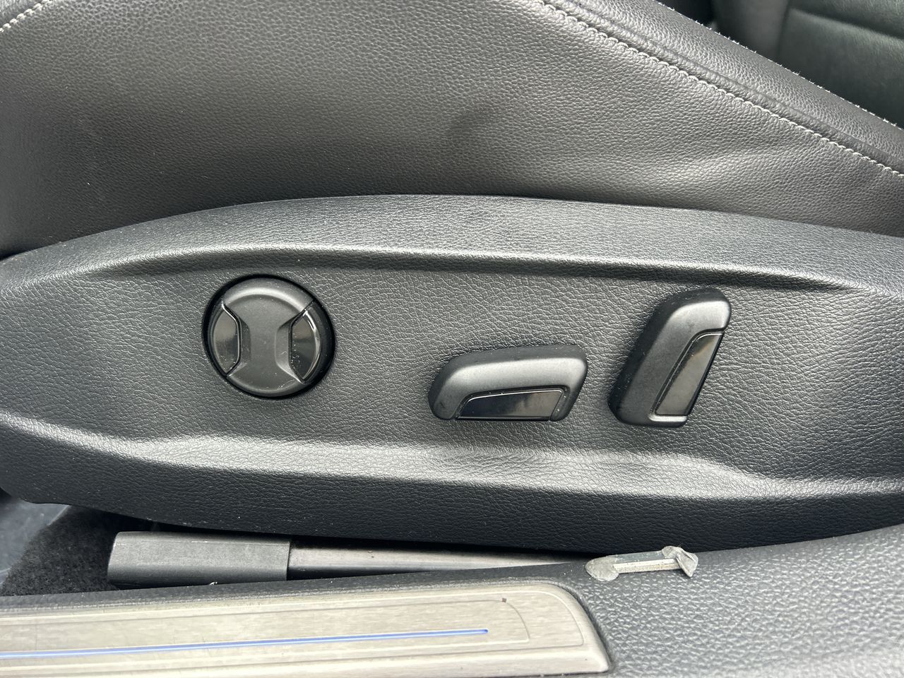 2017 Volkswagen Golf R in Richmond, British Columbia