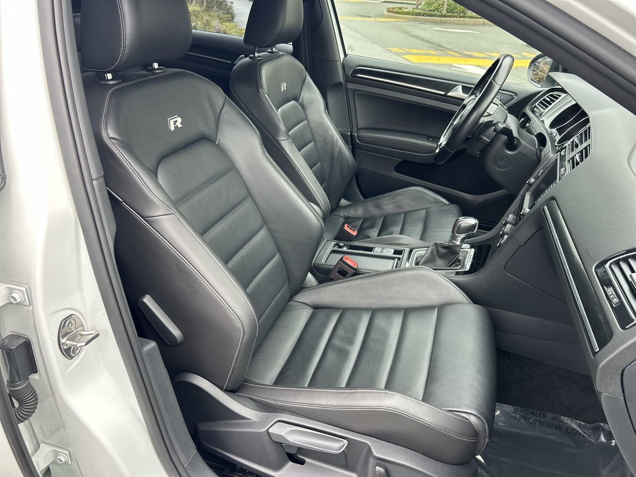 2017 Volkswagen Golf R in Richmond, British Columbia