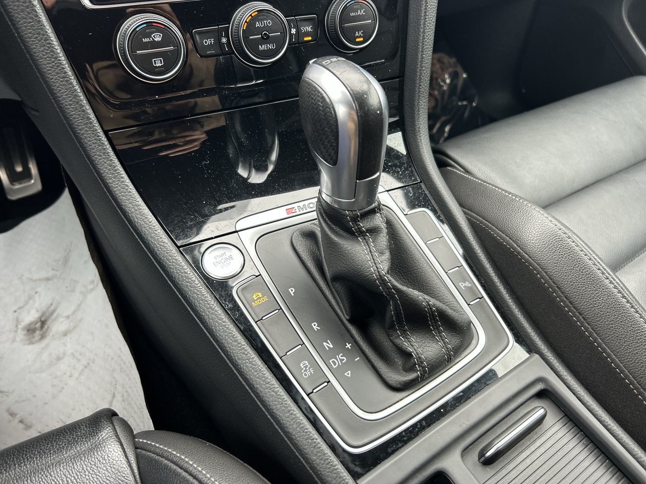 2017 Volkswagen Golf R in Richmond, British Columbia