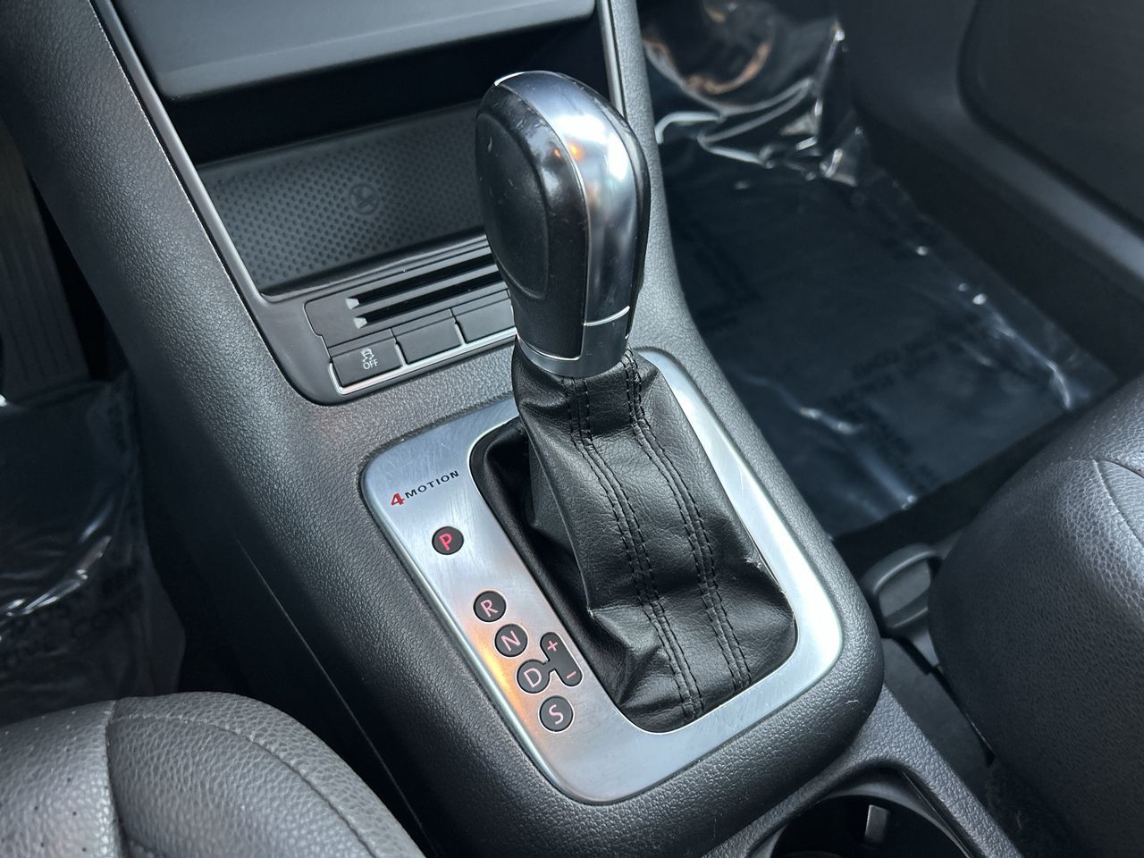 2012 Volkswagen Tiguan in Richmond, British Columbia