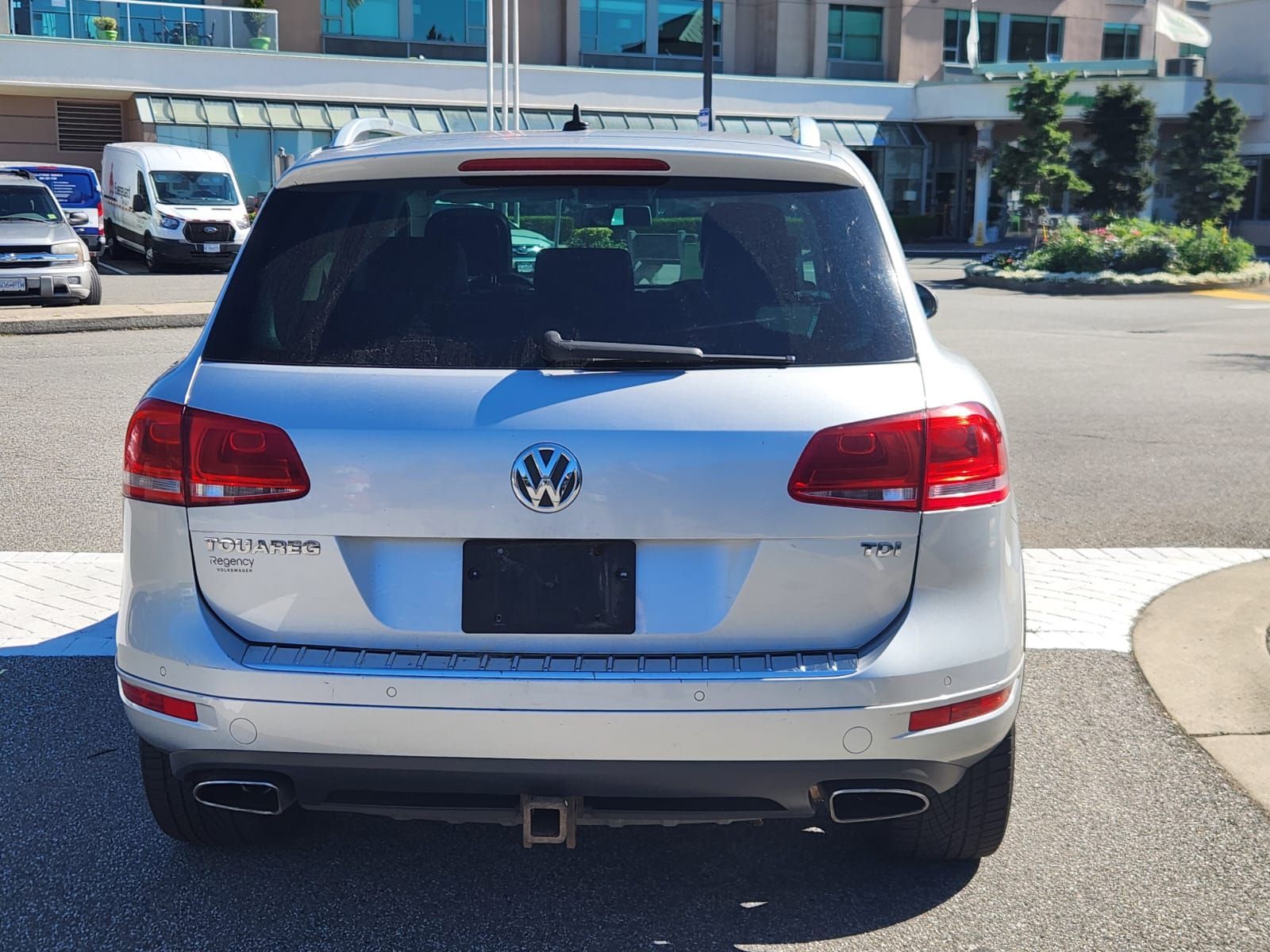 2012 Volkswagen Touareg in Richmond, British Columbia