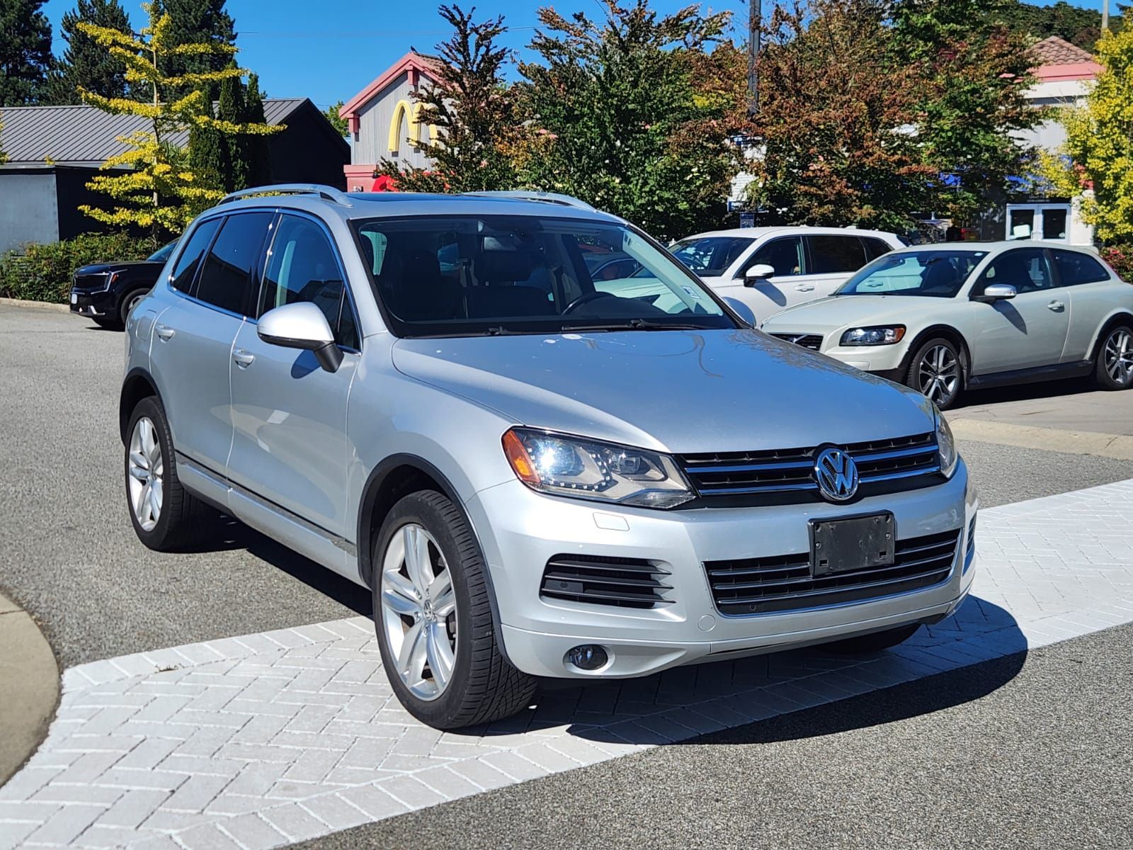 2012 Volkswagen Touareg in Richmond, British Columbia