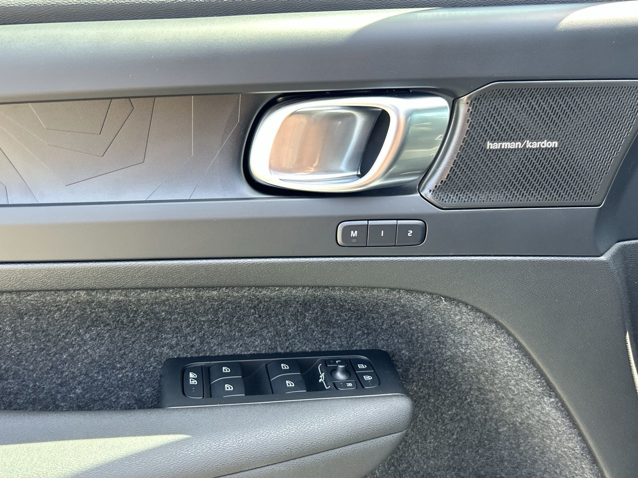 2025 Volvo EX40 in Richmond, British Columbia