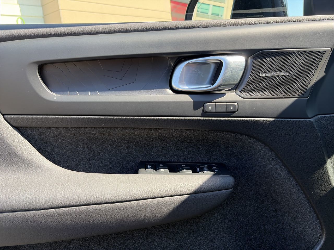 2025 Volvo EX40 in Richmond, British Columbia