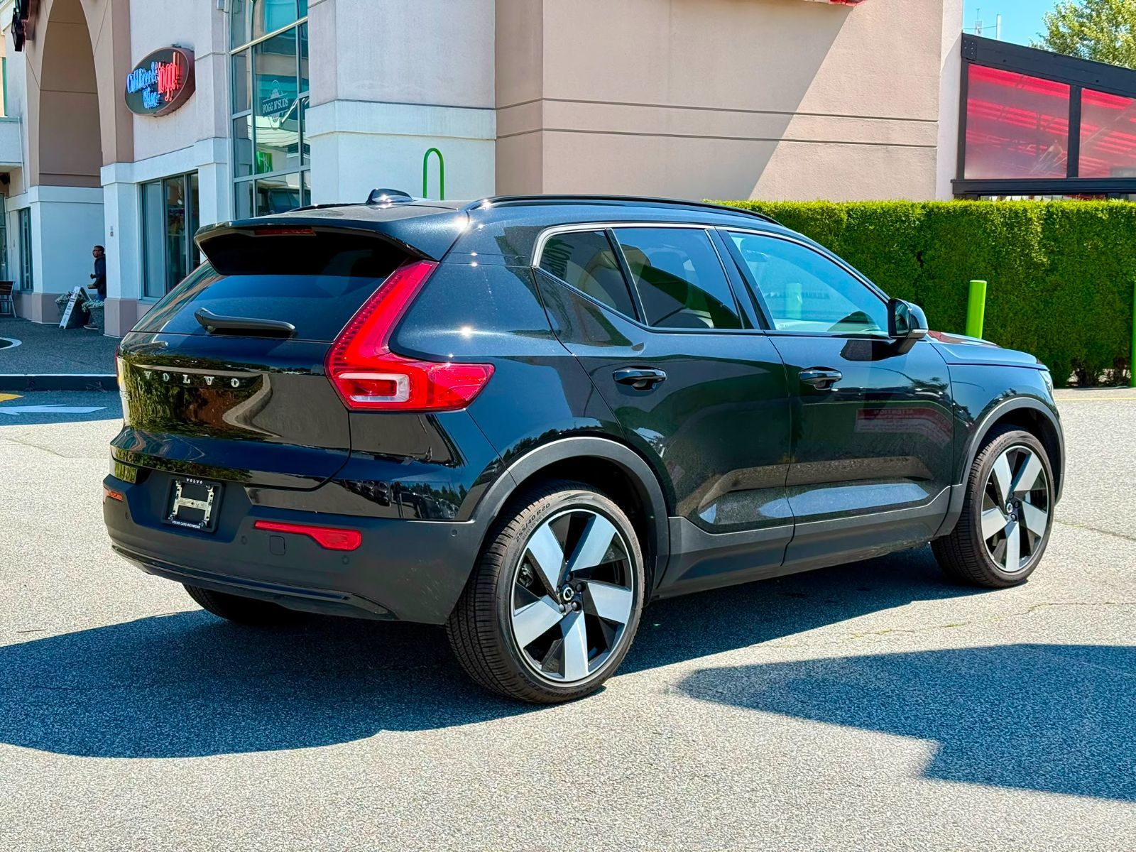 2025 Volvo EX40 in Richmond, British Columbia