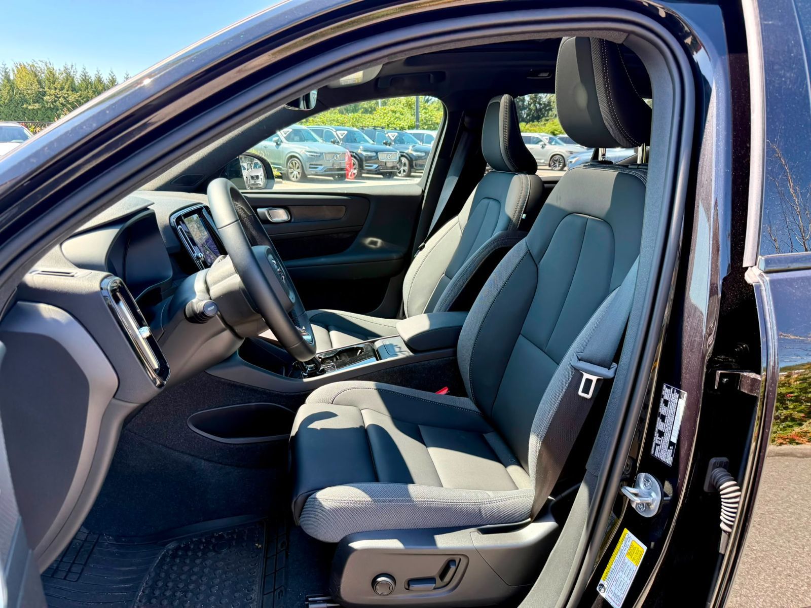 2025 Volvo EX40 in Richmond, British Columbia