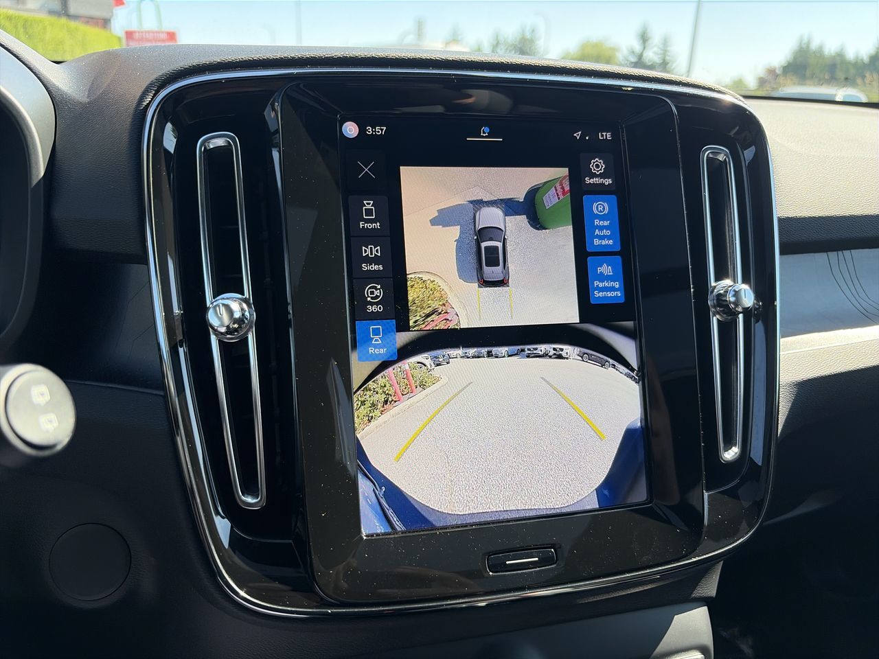 2025 Volvo EX40 in Richmond, British Columbia