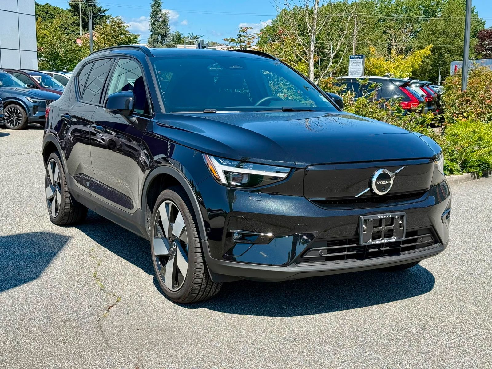 2025 Volvo EX40 in Richmond, British Columbia