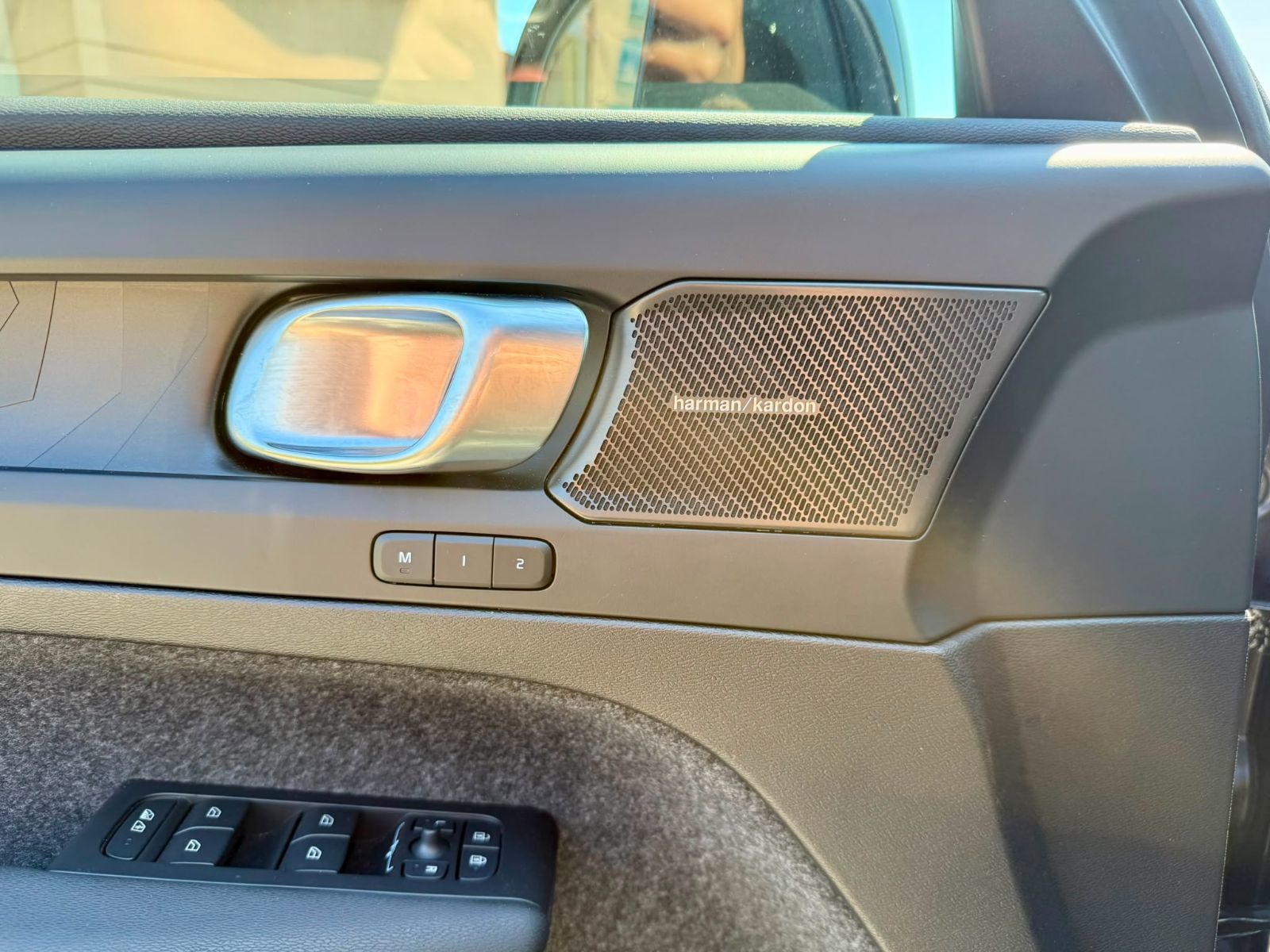 2025 Volvo EX40 in Richmond, British Columbia