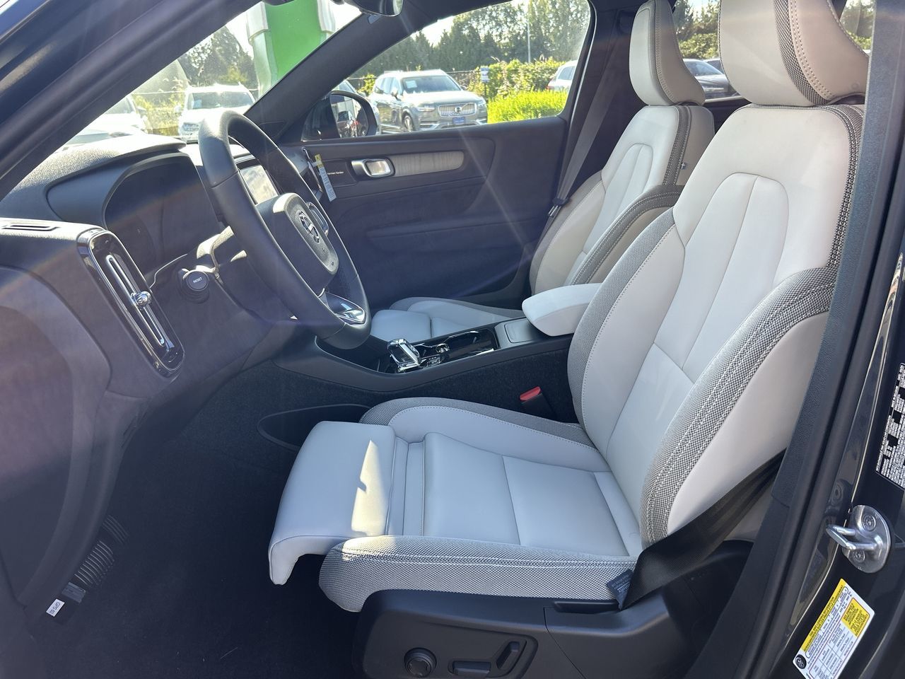 2026 Volvo EX40 in Richmond, British Columbia