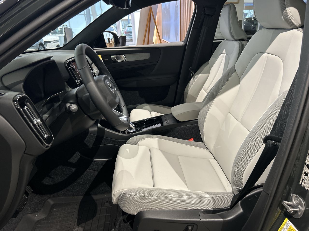 2026 Volvo EX40 in Richmond, British Columbia