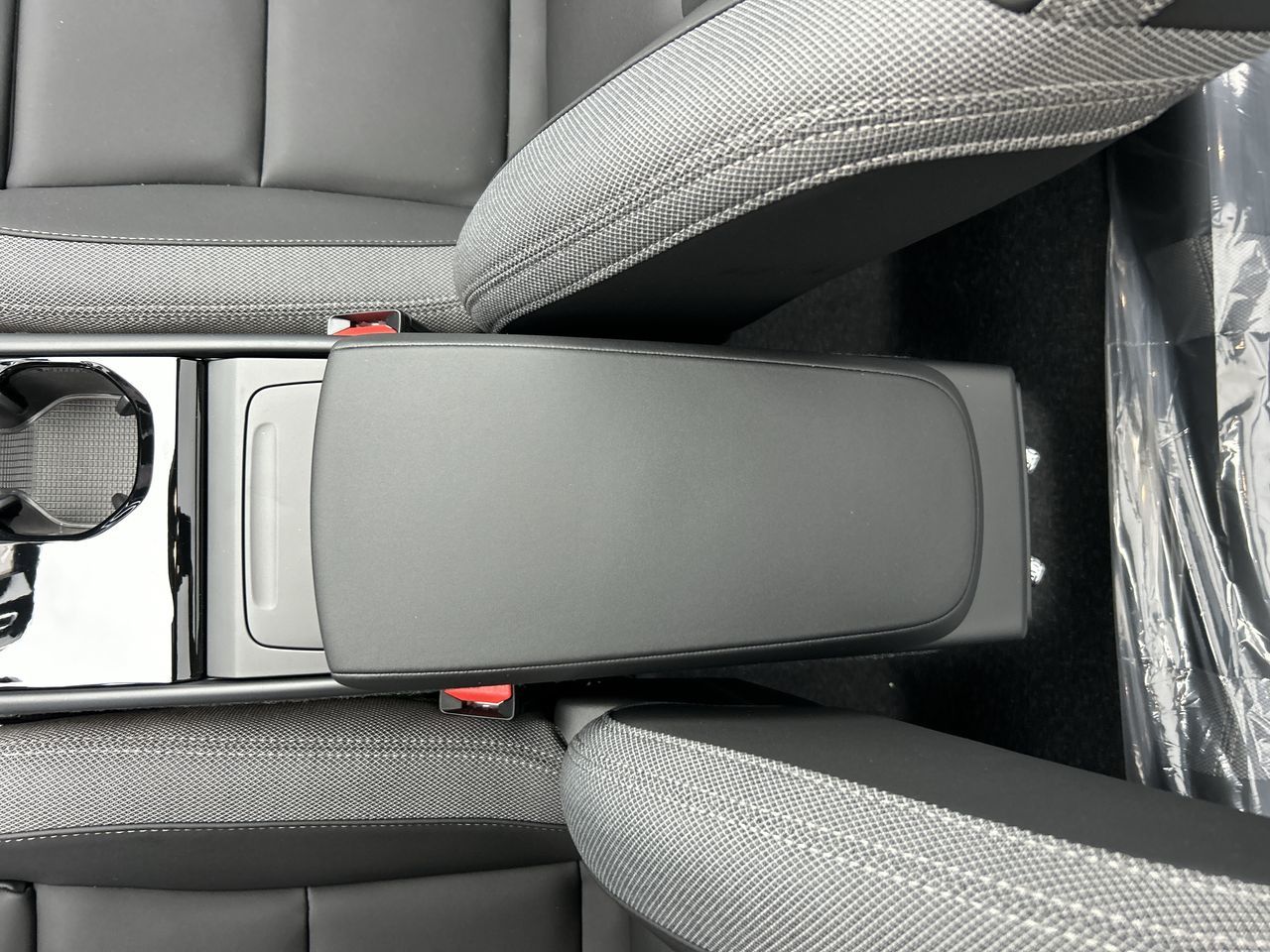 2026 Volvo EX40 in Richmond, British Columbia