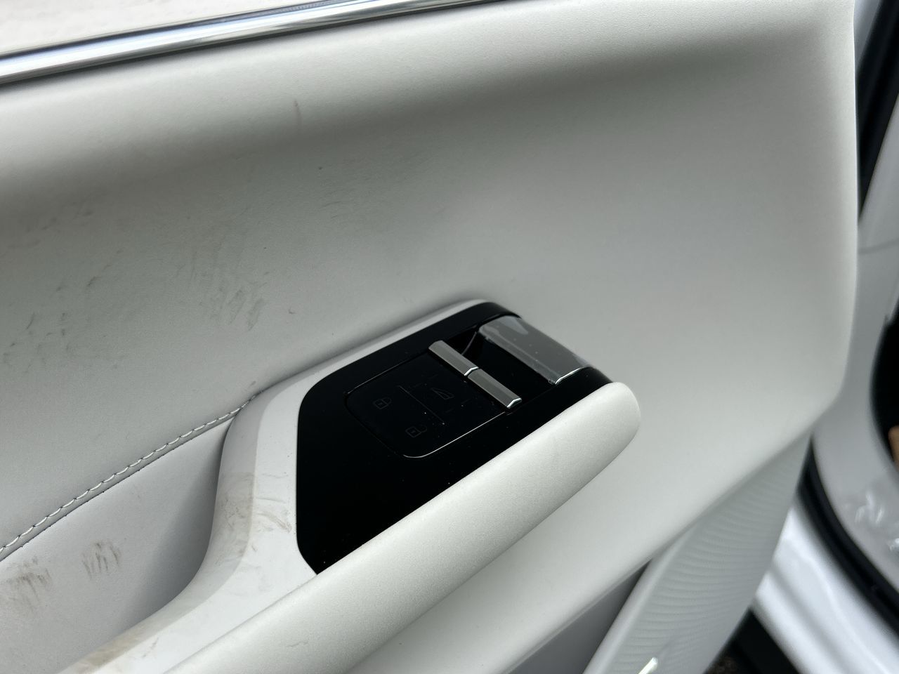 2025 Volvo EX90 in Richmond, British Columbia