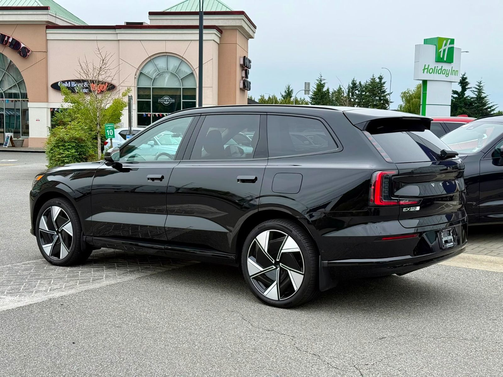 2025 Volvo EX90 in Richmond, British Columbia