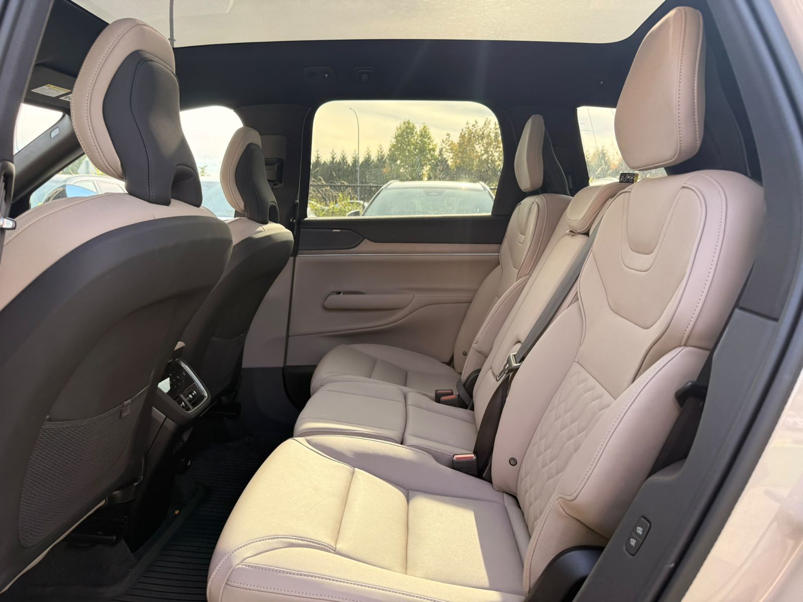 2025 Volvo EX90 in Richmond, British Columbia