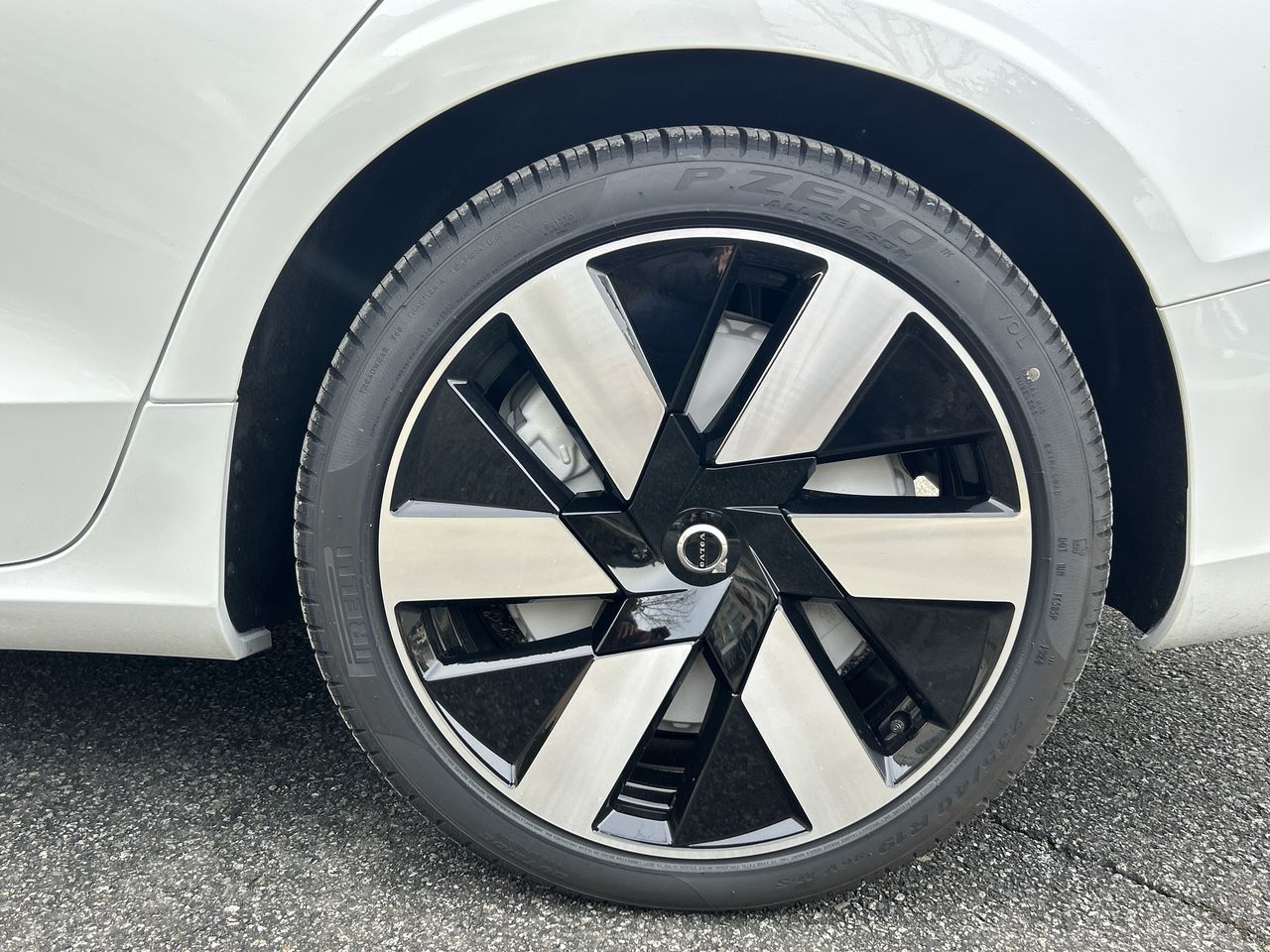 Volvo S60 Plug-in hybrid  2025 à Richmond, Colombie-Britannique