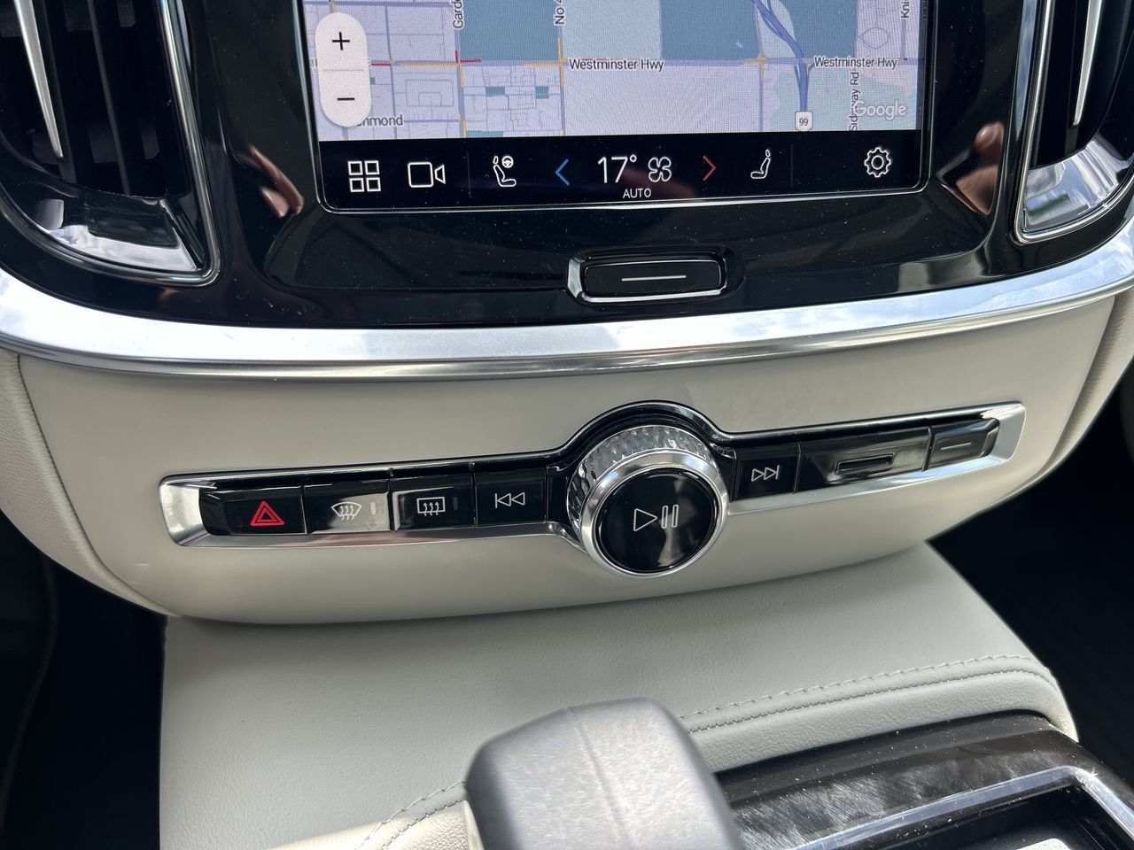 2025 Volvo S60 Plug-In Hybrid in Richmond, British Columbia