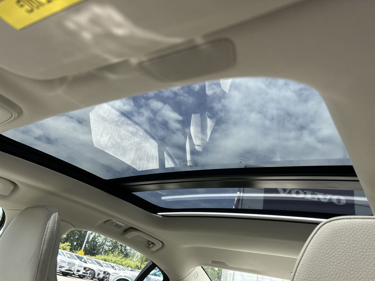 2025 Volvo S60 Plug-In Hybrid in Richmond, British Columbia