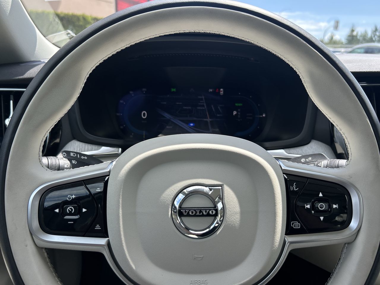 2025 Volvo S60 Plug-In Hybrid in Richmond, British Columbia