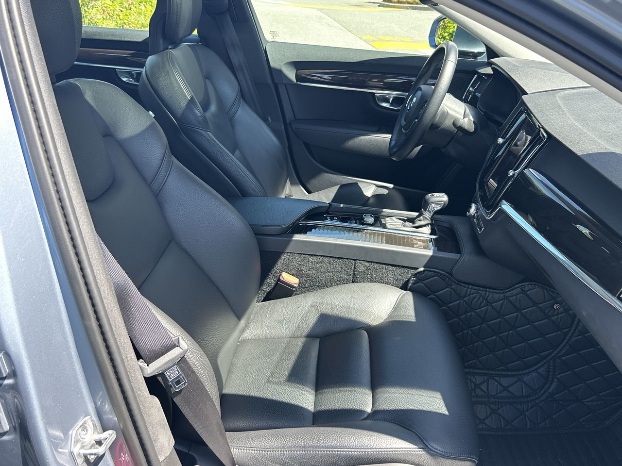 2018 Volvo S90 in Richmond, British Columbia