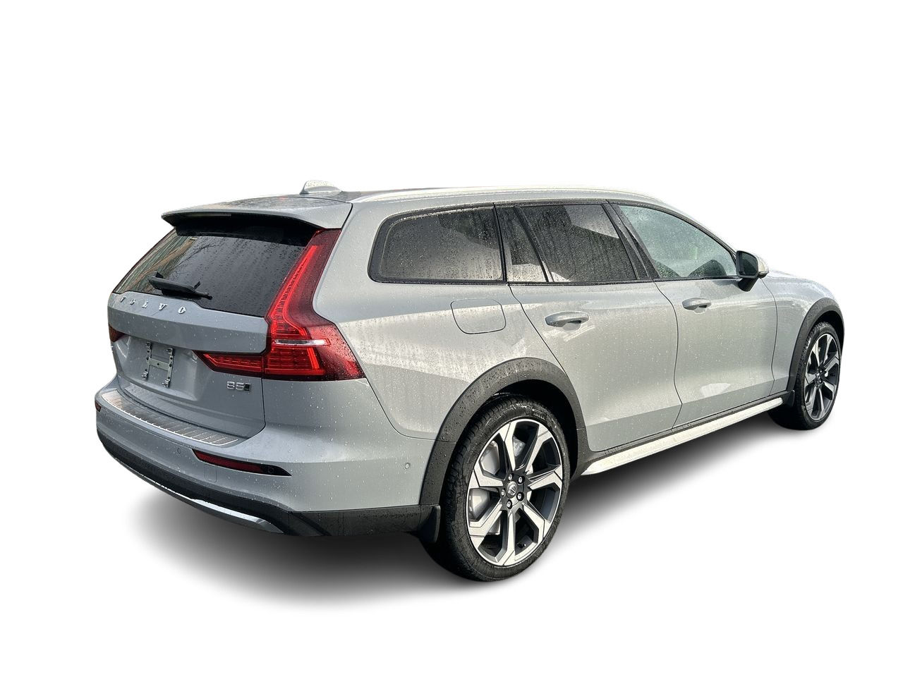 2025 Volvo V60 Cross Country in Richmond, British Columbia