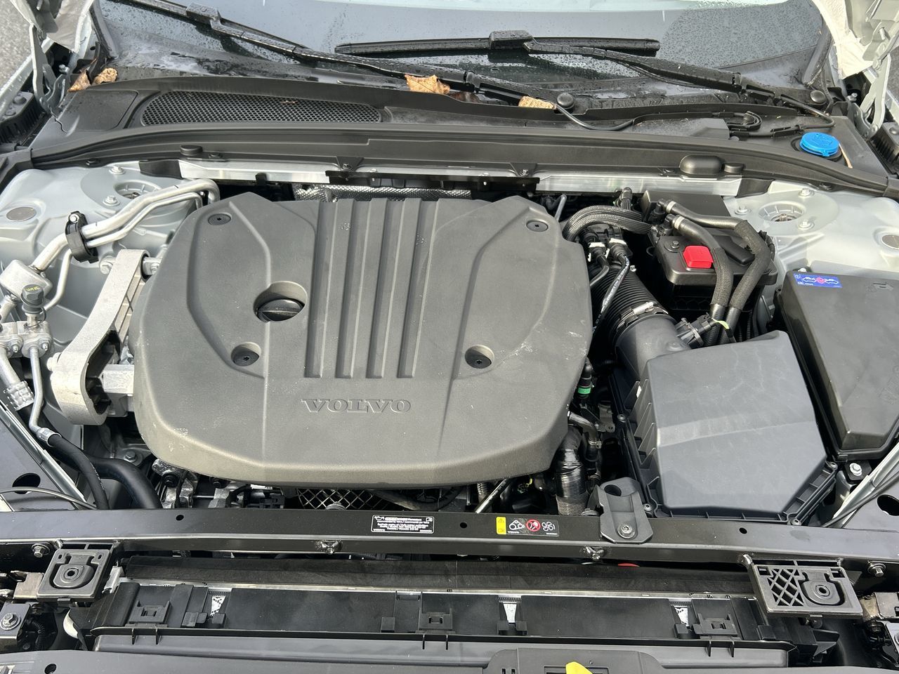 2025 Volvo V60 Cross Country in Richmond, British Columbia