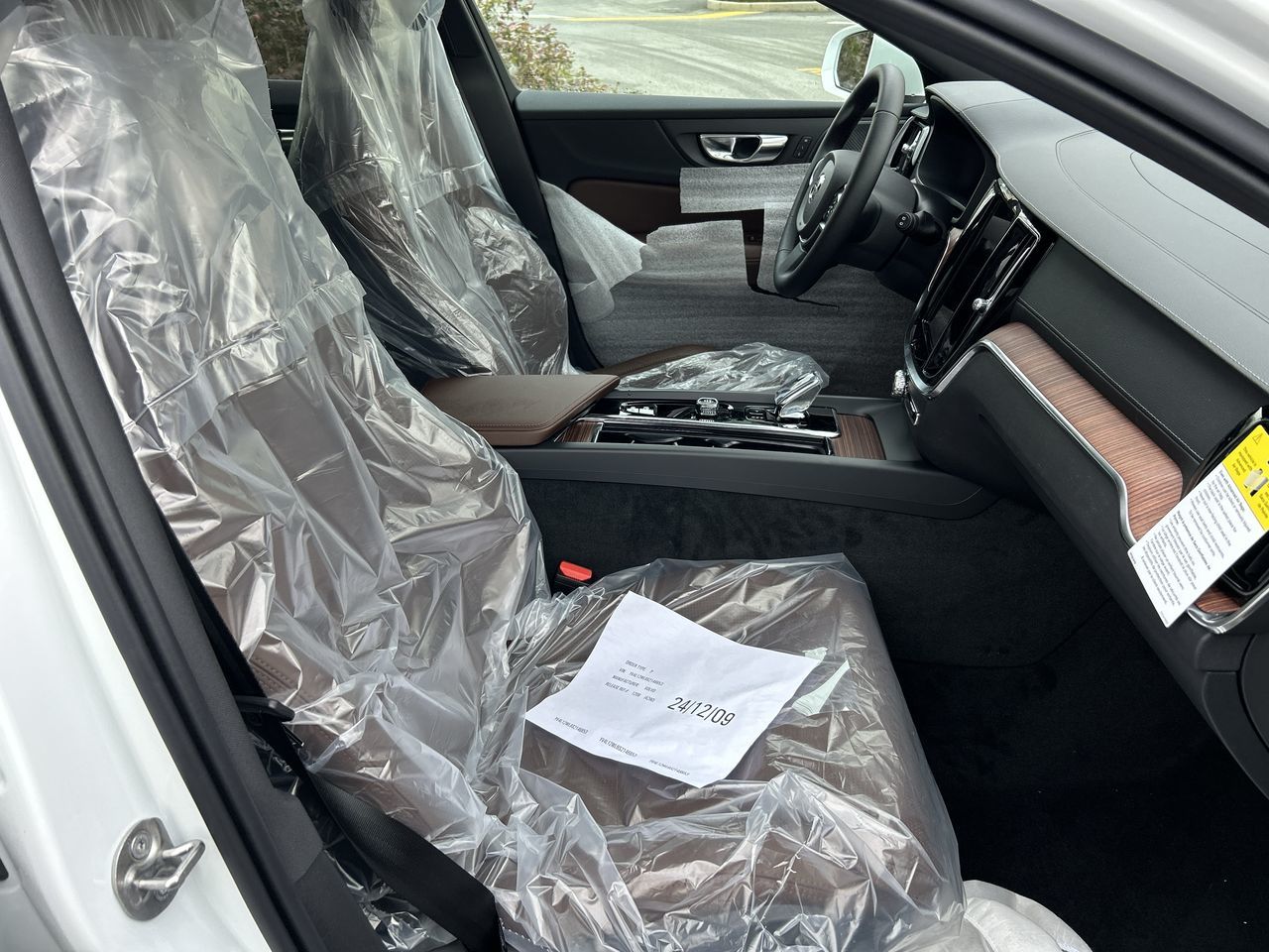2025 Volvo V60 Cross Country in Richmond, British Columbia