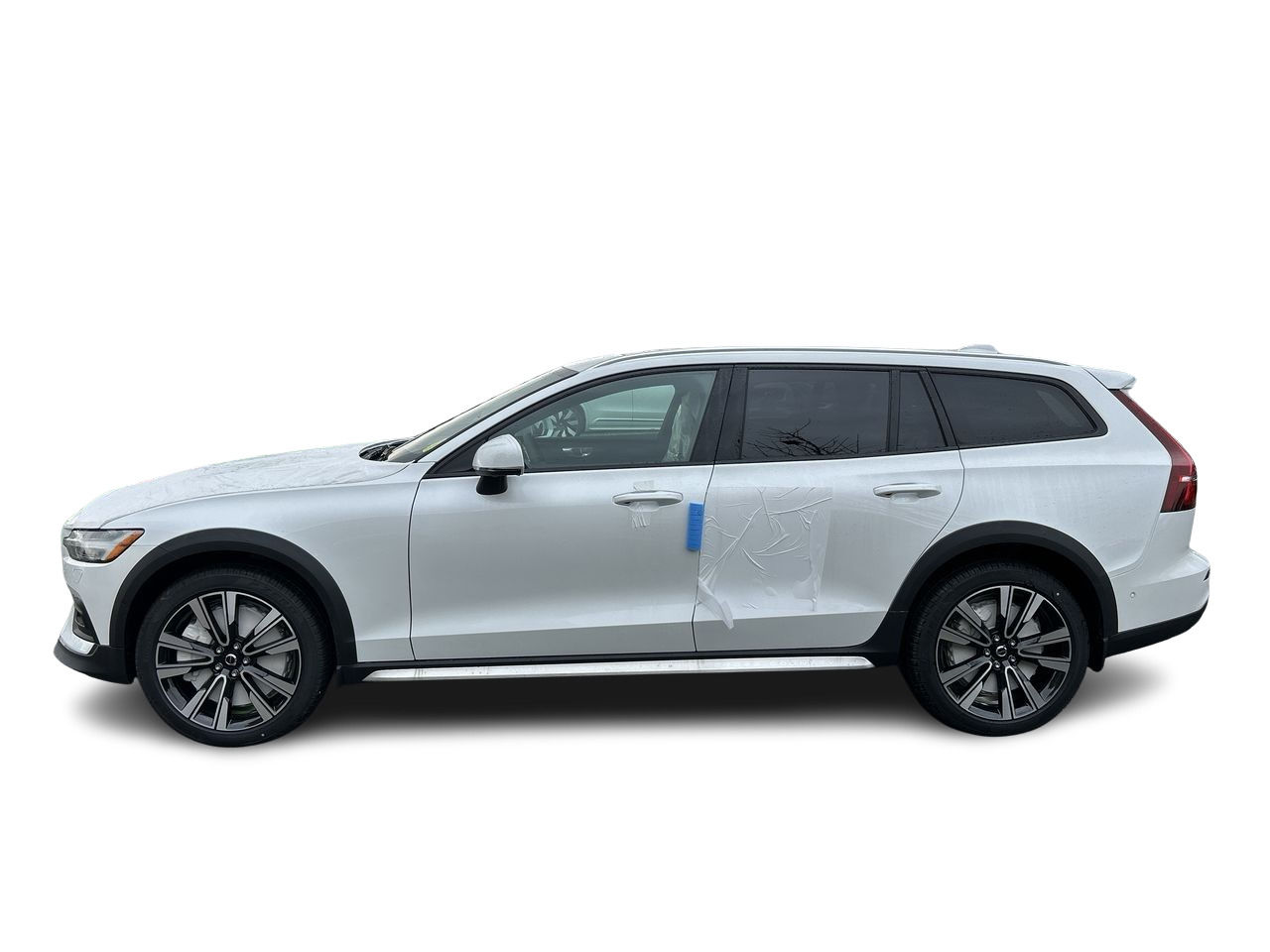 2025 Volvo V60 Cross Country in Richmond, British Columbia