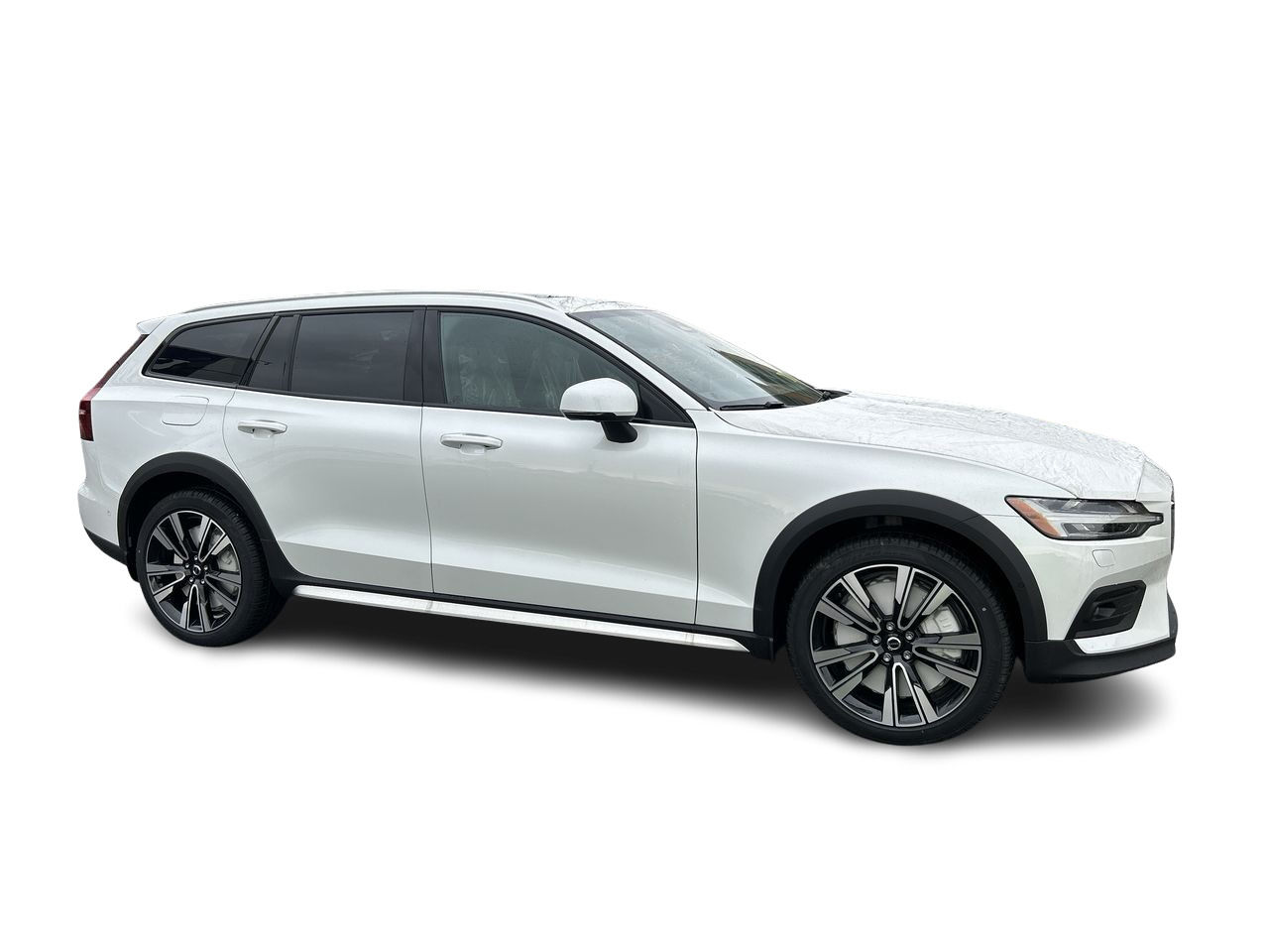 2025 Volvo V60 Cross Country in Richmond, British Columbia