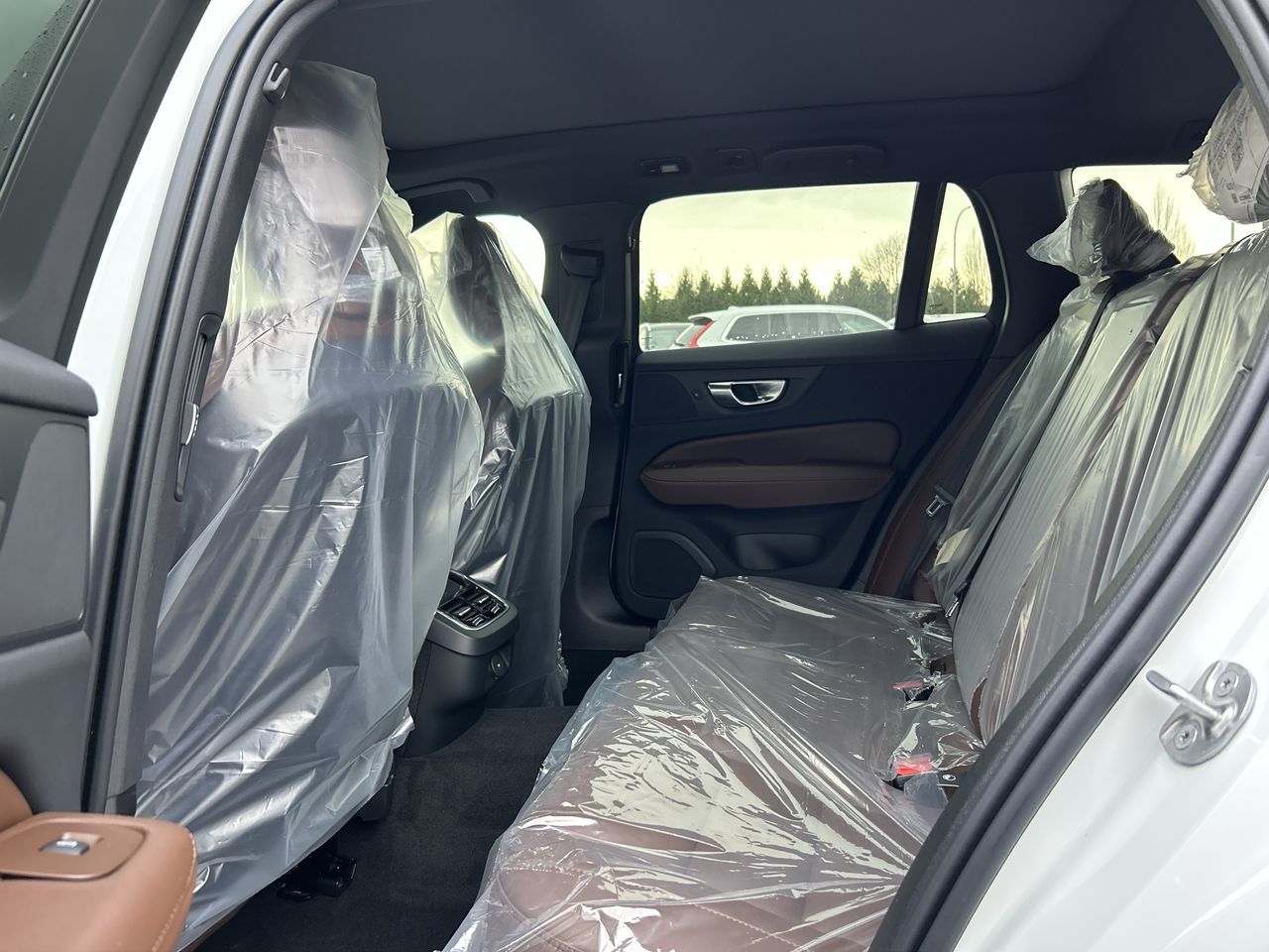 2025 Volvo V60 Cross Country in Richmond, British Columbia