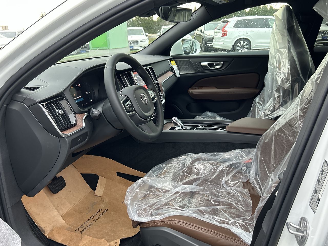 2025 Volvo V60 Cross Country in Richmond, British Columbia