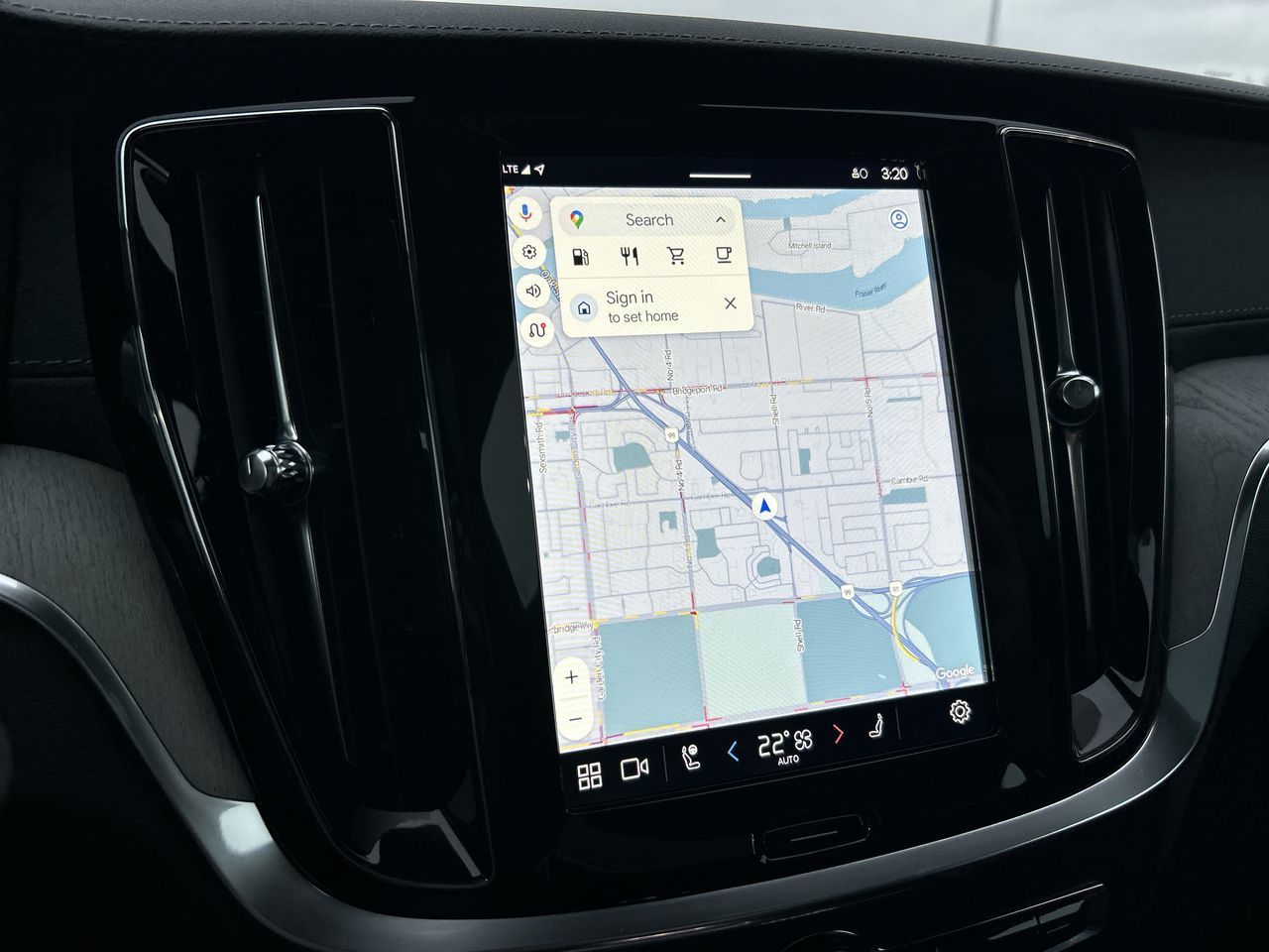 2025 Volvo V60 Cross Country in Richmond, British Columbia