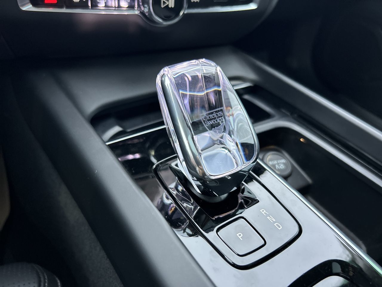 2025 Volvo V60 Cross Country in Richmond, British Columbia