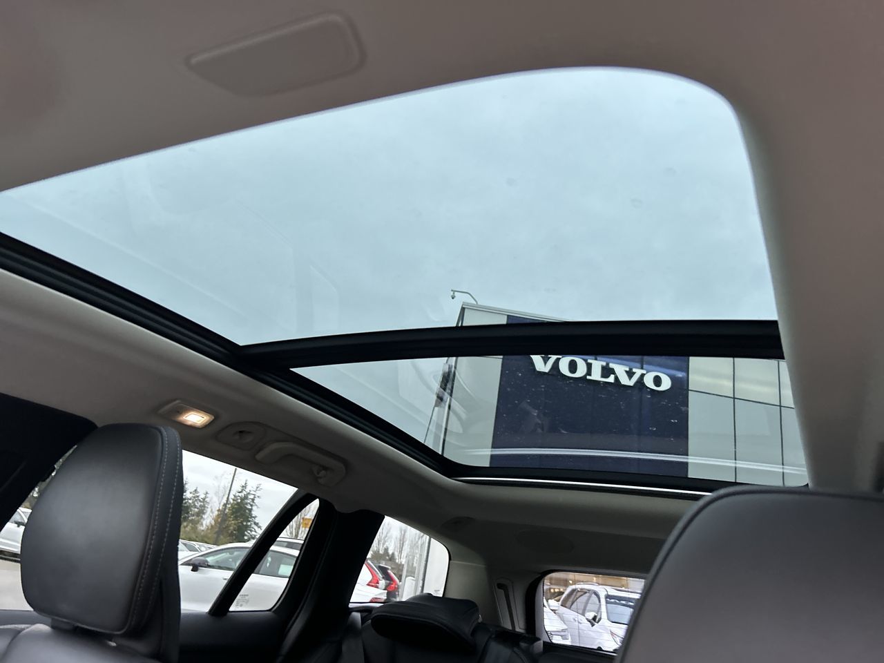 2025 Volvo V60 Cross Country in Richmond, British Columbia