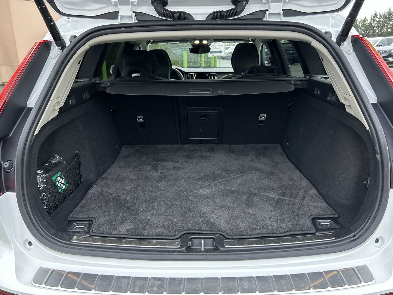 2025 Volvo V60 Cross Country in Richmond, British Columbia