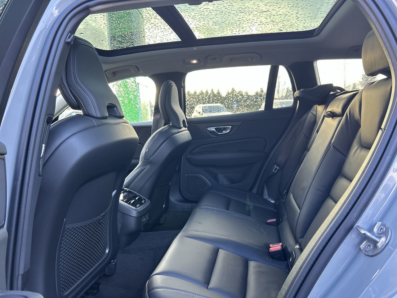 Volvo V60 Cross Country  2026 à Richmond, Colombie-Britannique