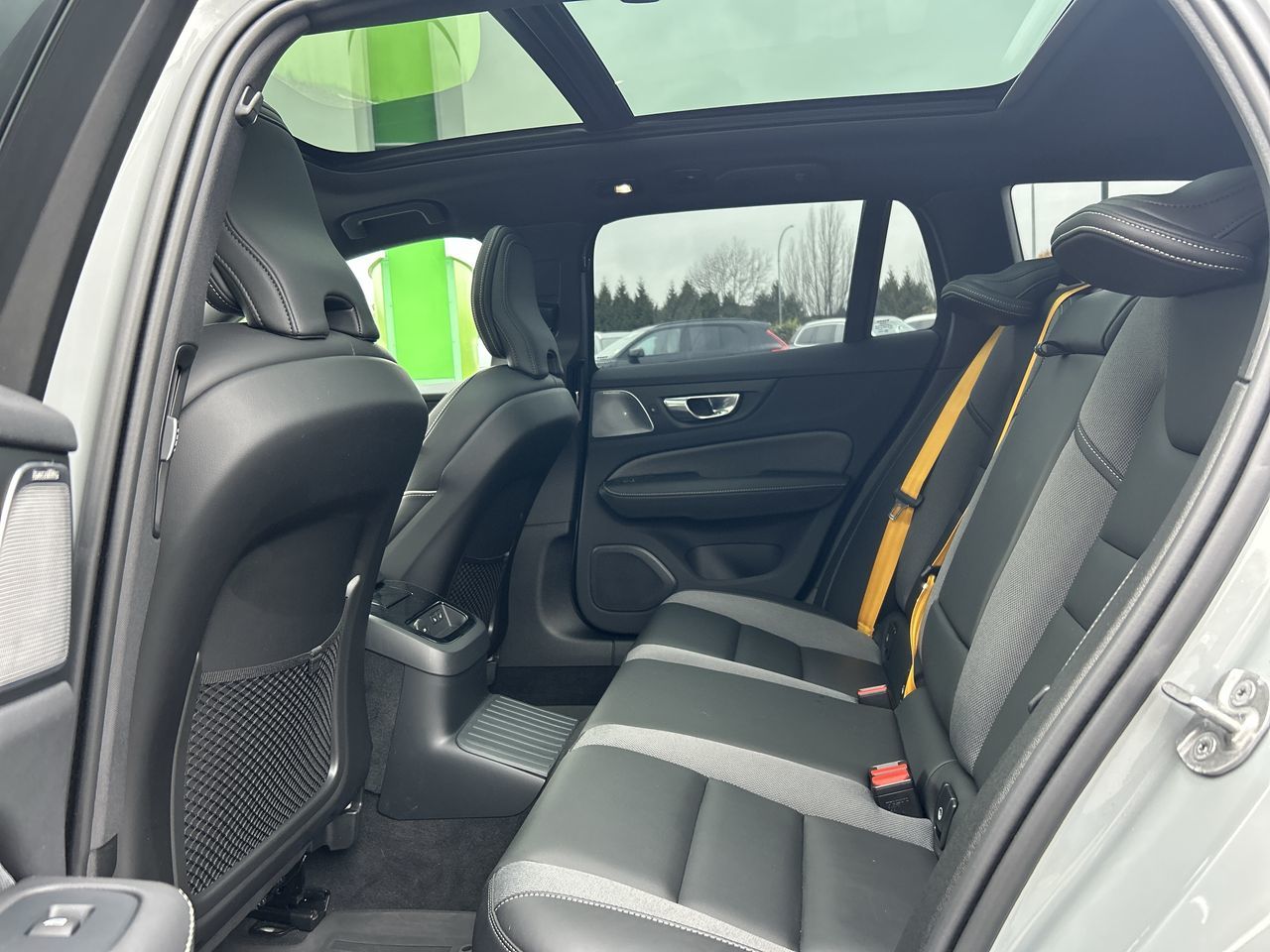 Volvo V60 Plug-In Hybrid  2025 à Richmond, Colombie-Britannique