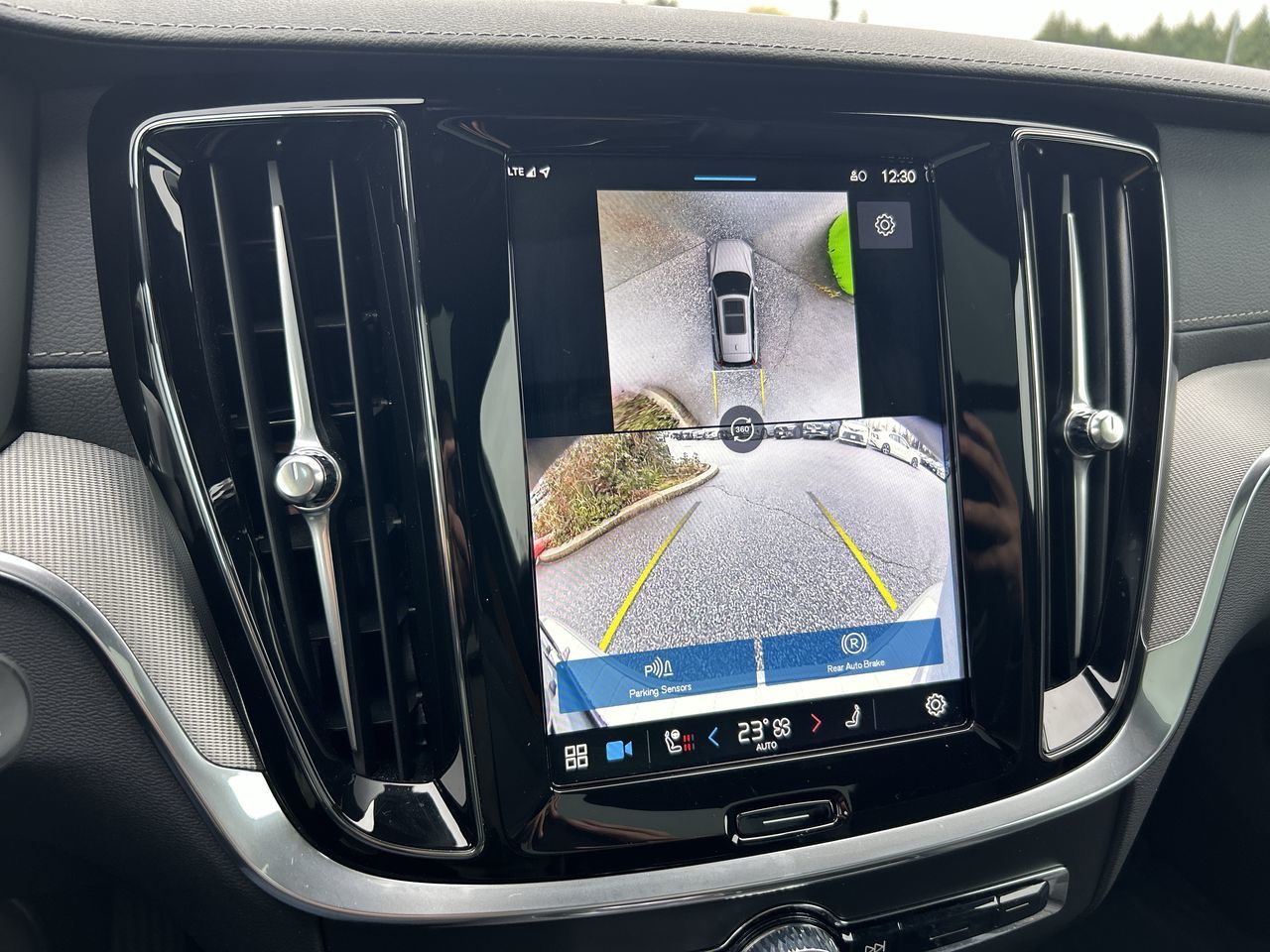 Volvo V60 Plug-In Hybrid  2025 à Richmond, Colombie-Britannique