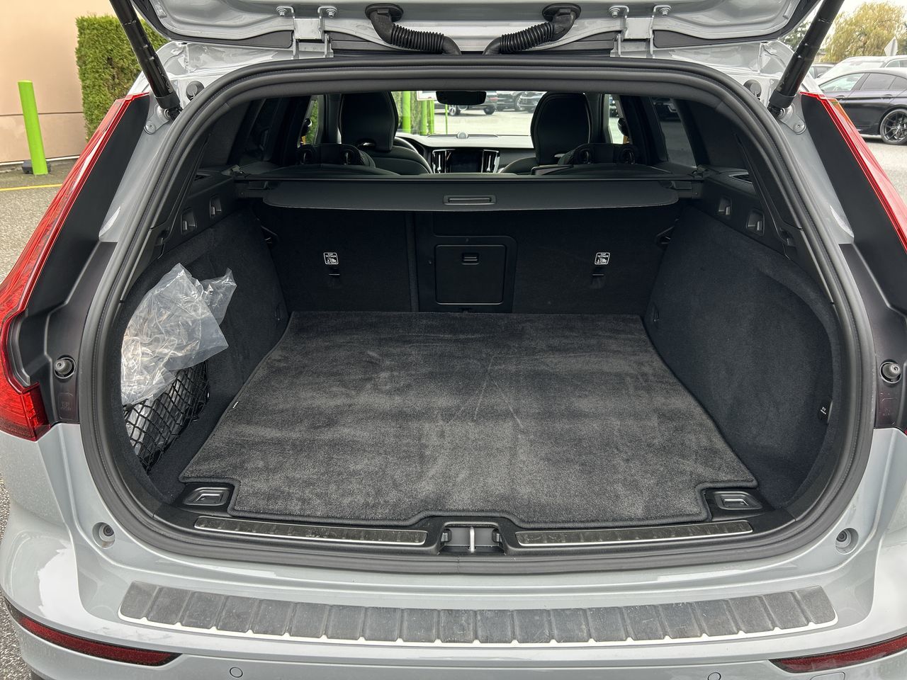 Volvo V60 Plug-In Hybrid  2025 à Richmond, Colombie-Britannique