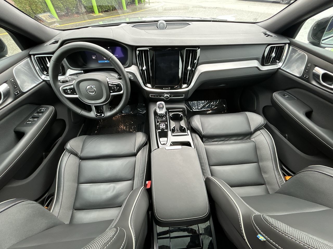 Volvo V60 Plug-In Hybrid  2025 à Richmond, Colombie-Britannique