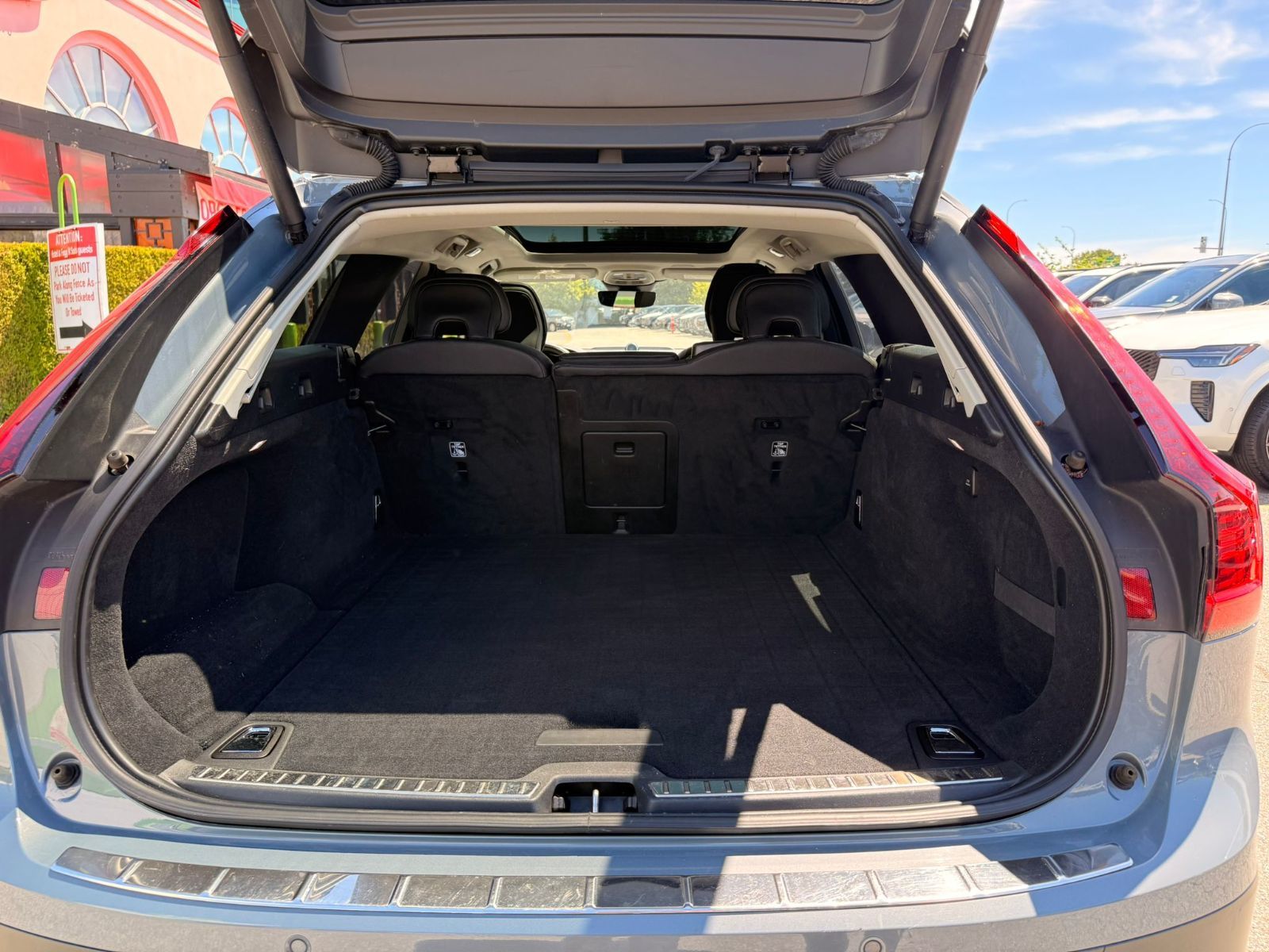 2022 Volvo V90 Cross Country in Richmond, British Columbia