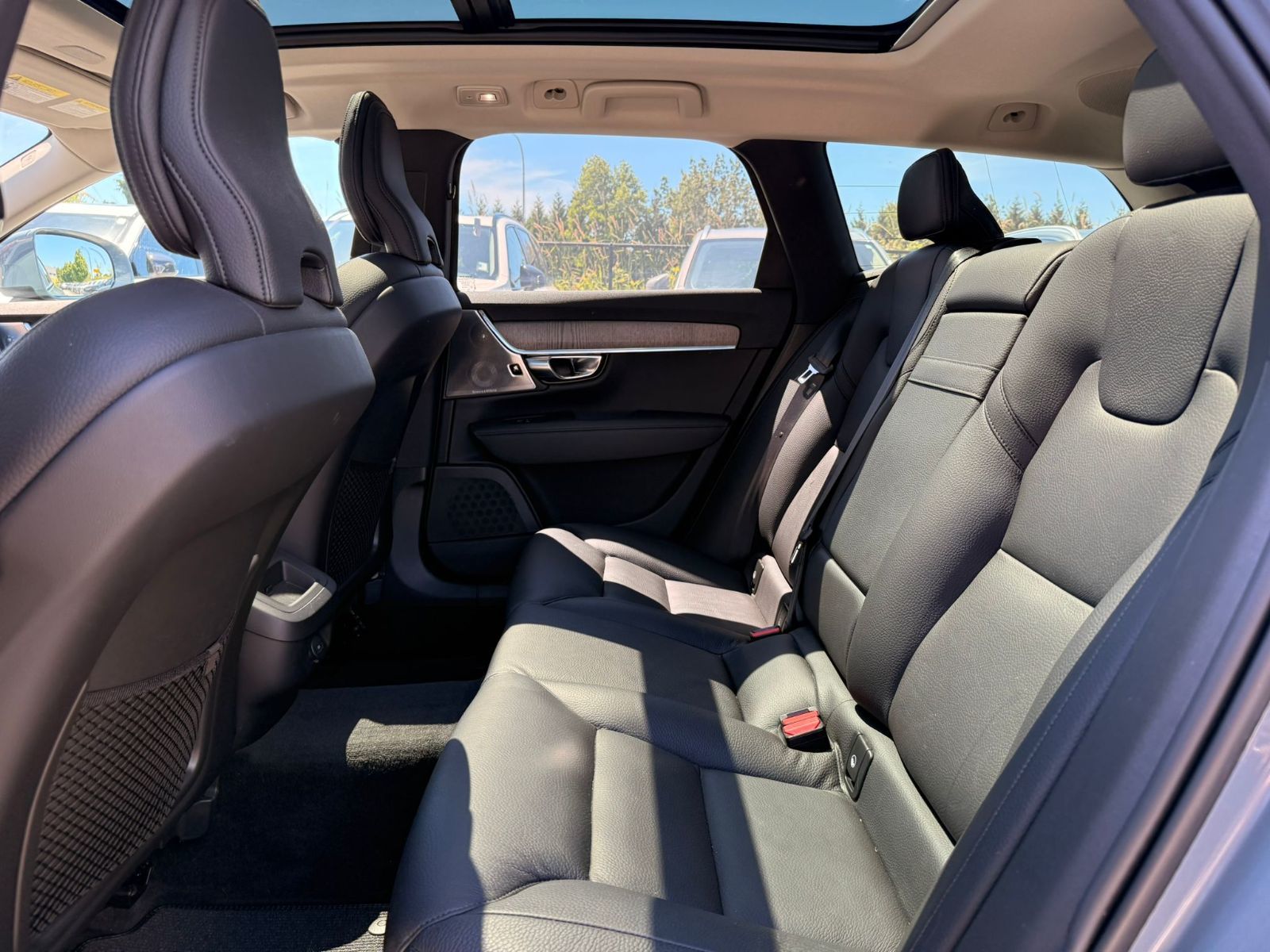 2022 Volvo V90 Cross Country in Richmond, British Columbia