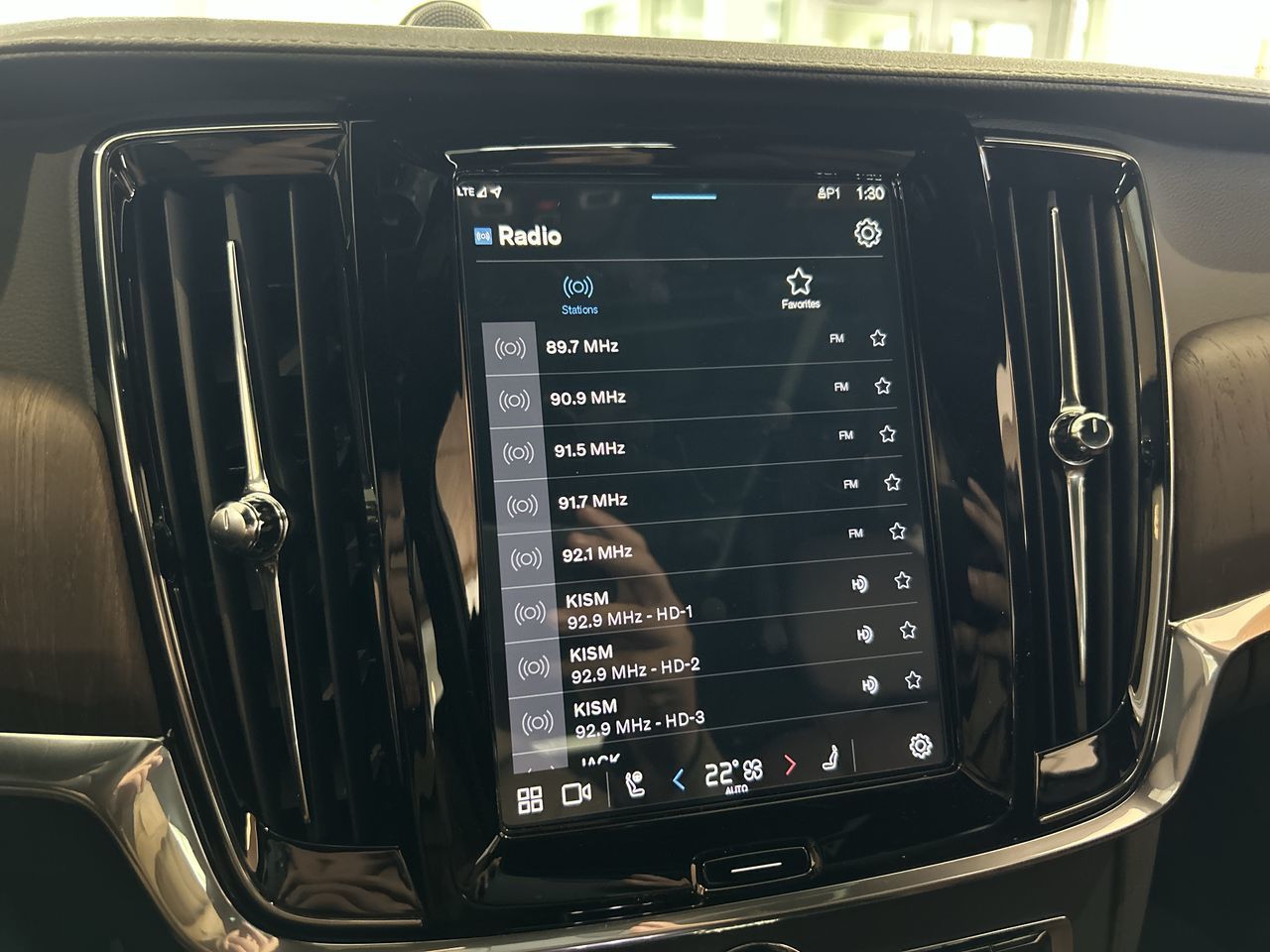 2025 Volvo V90 Cross Country in Richmond, British Columbia